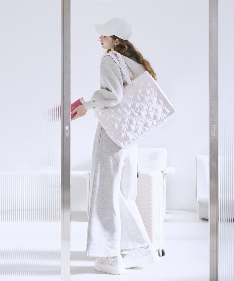 Maison de FLEUR「ギャザーハンドルキルティングキャリーオンバッグ」|トートバッグ|