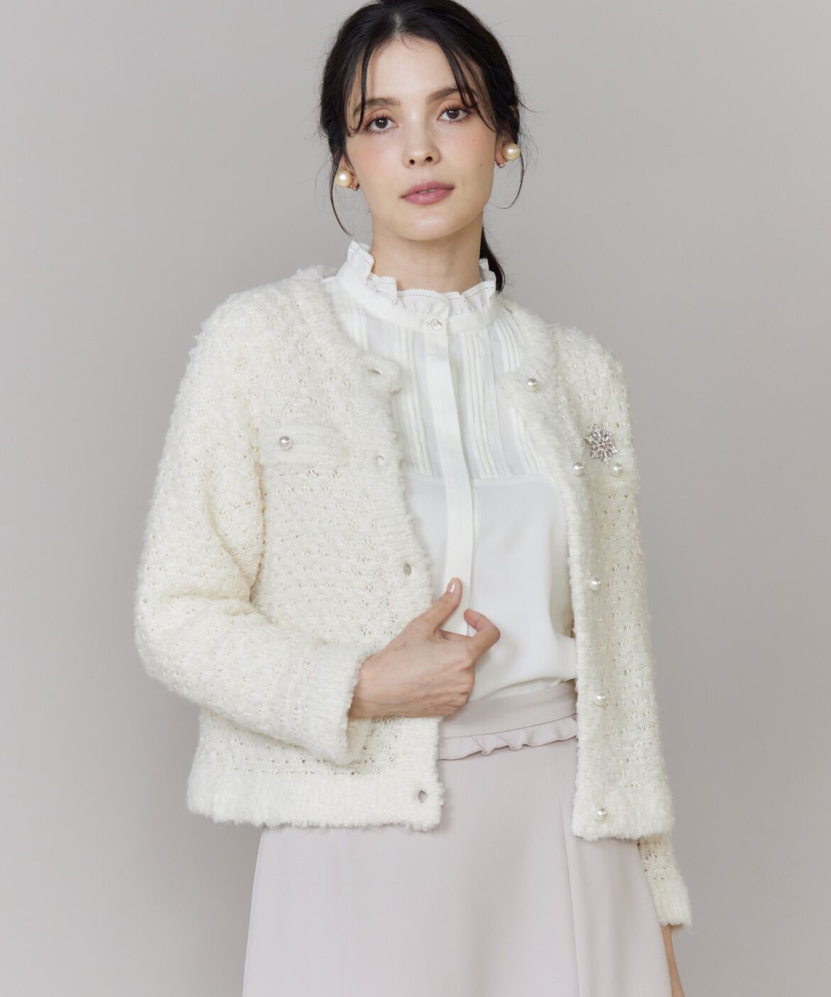 Maglie le cassetto「《大きいサイズ》ラメフェザーニットジャケット」|カーディガン|オフホワイト1
