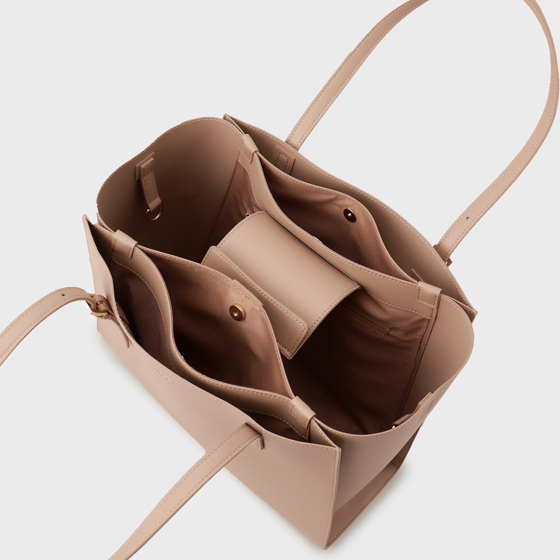 UNTITLED「【A4書類 PC収納可】エフォートレストート」|トートバッグ|