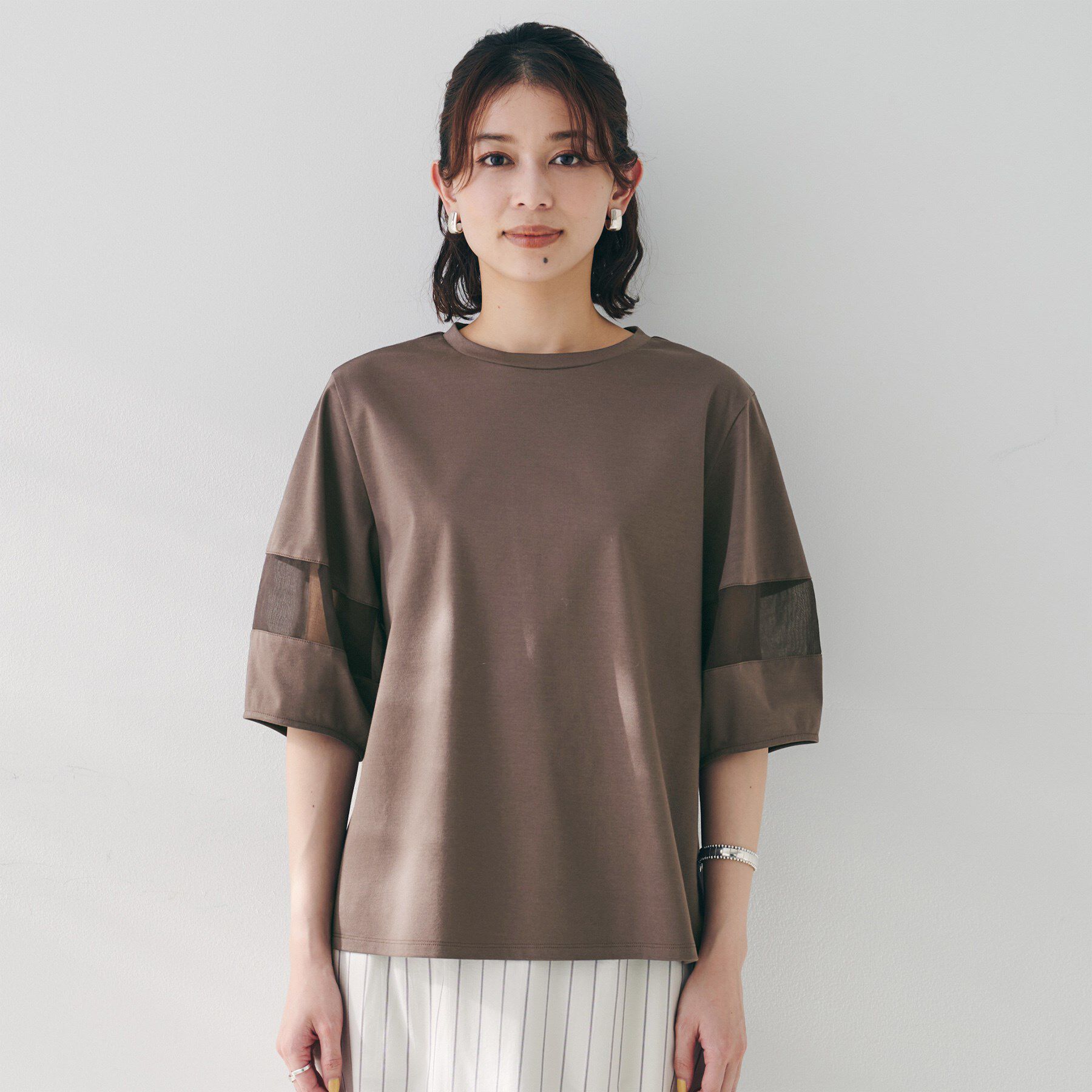 UNTITLED「【二の腕カバー/接触冷感】袖オーガンジープルオーバー」|Tシャツ・カットソー|