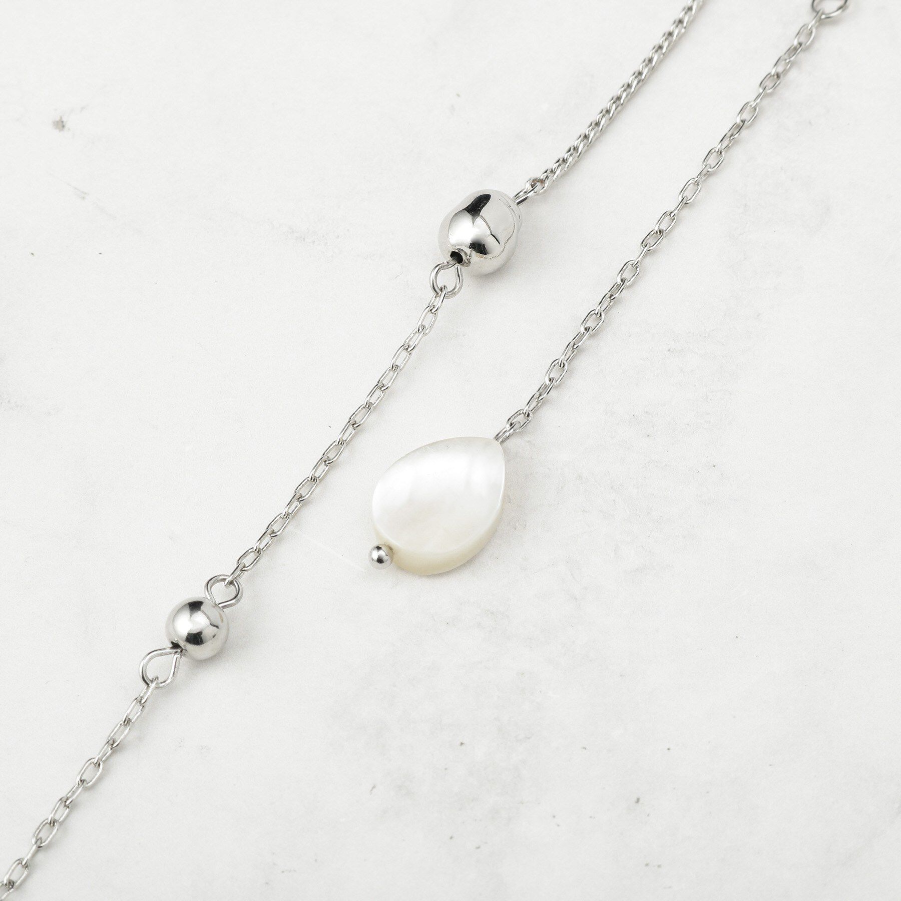 Reflect「【長さ調節可】天然シェル&times;ラリエットデザインネックレス」|ネックレス|