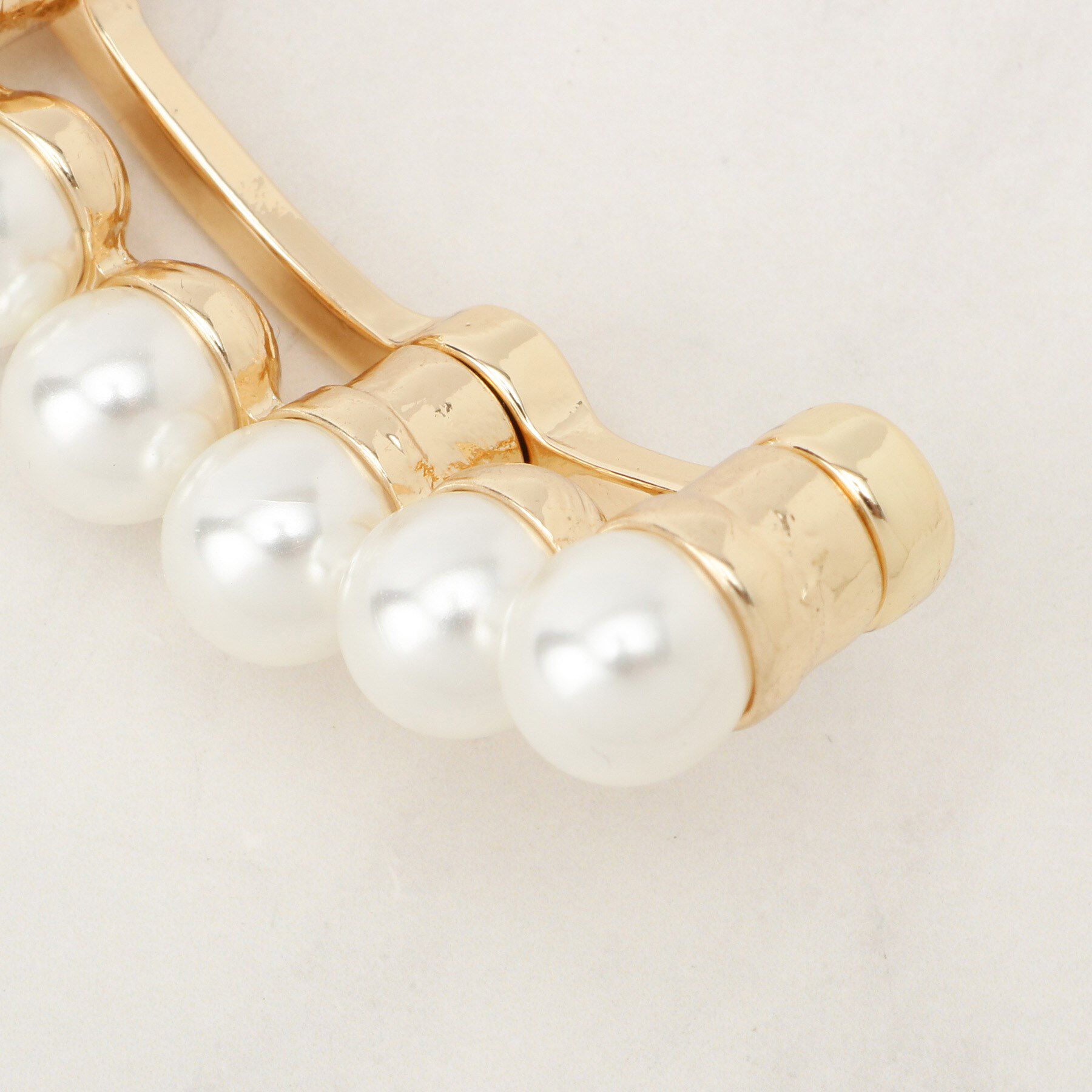 grove「マグネットRラインパール調ブローチ」|ブローチ・コサージュ|