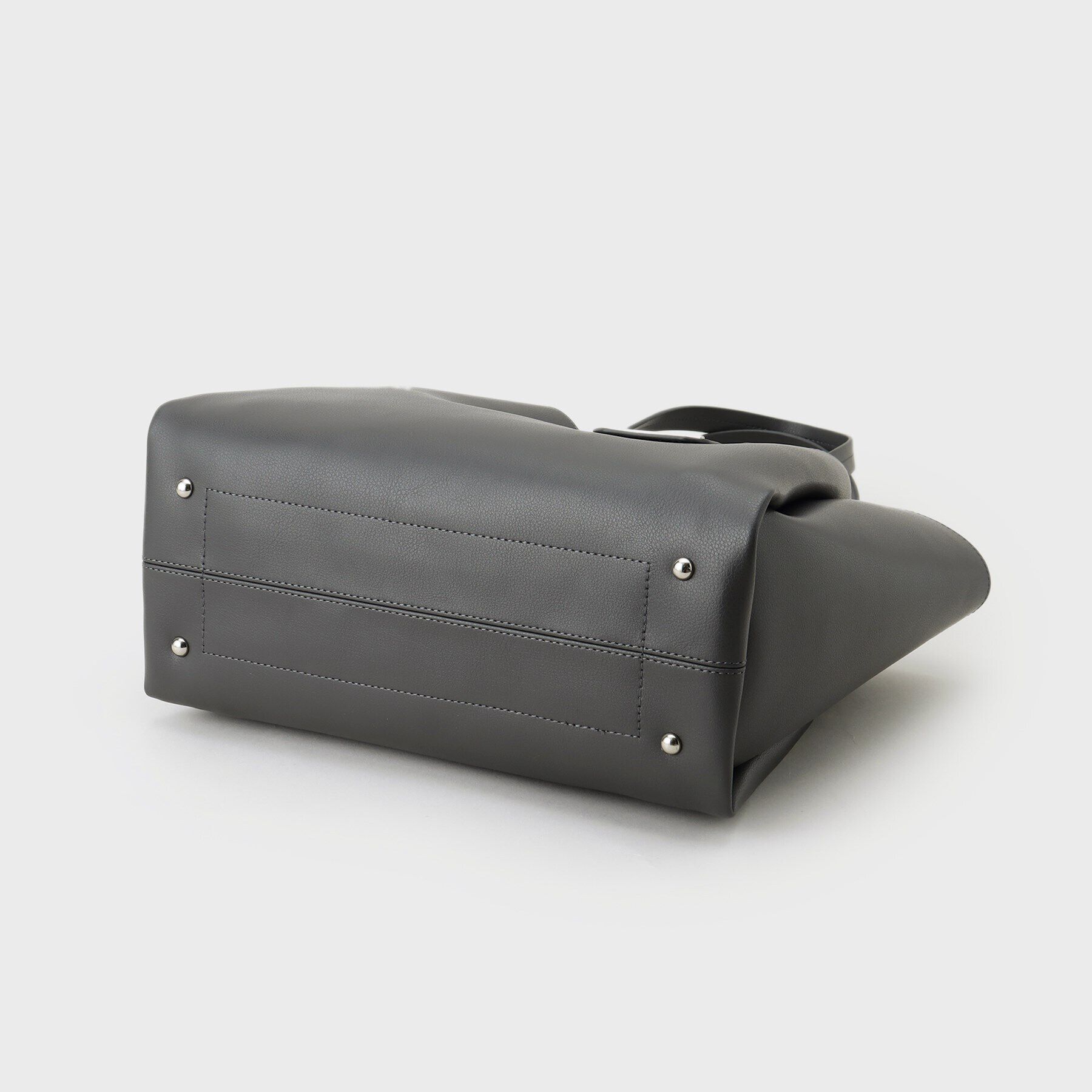 INDIVI「【合皮／A4収納可能】タックデザイン通勤バッグ」|トートバッグ|