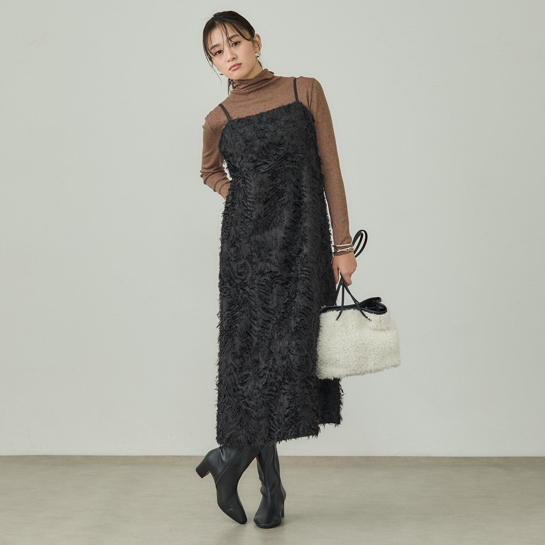 INDIVI「【トレンド素材】シアーカットジャカード キャミワンピース」|ワンピース|