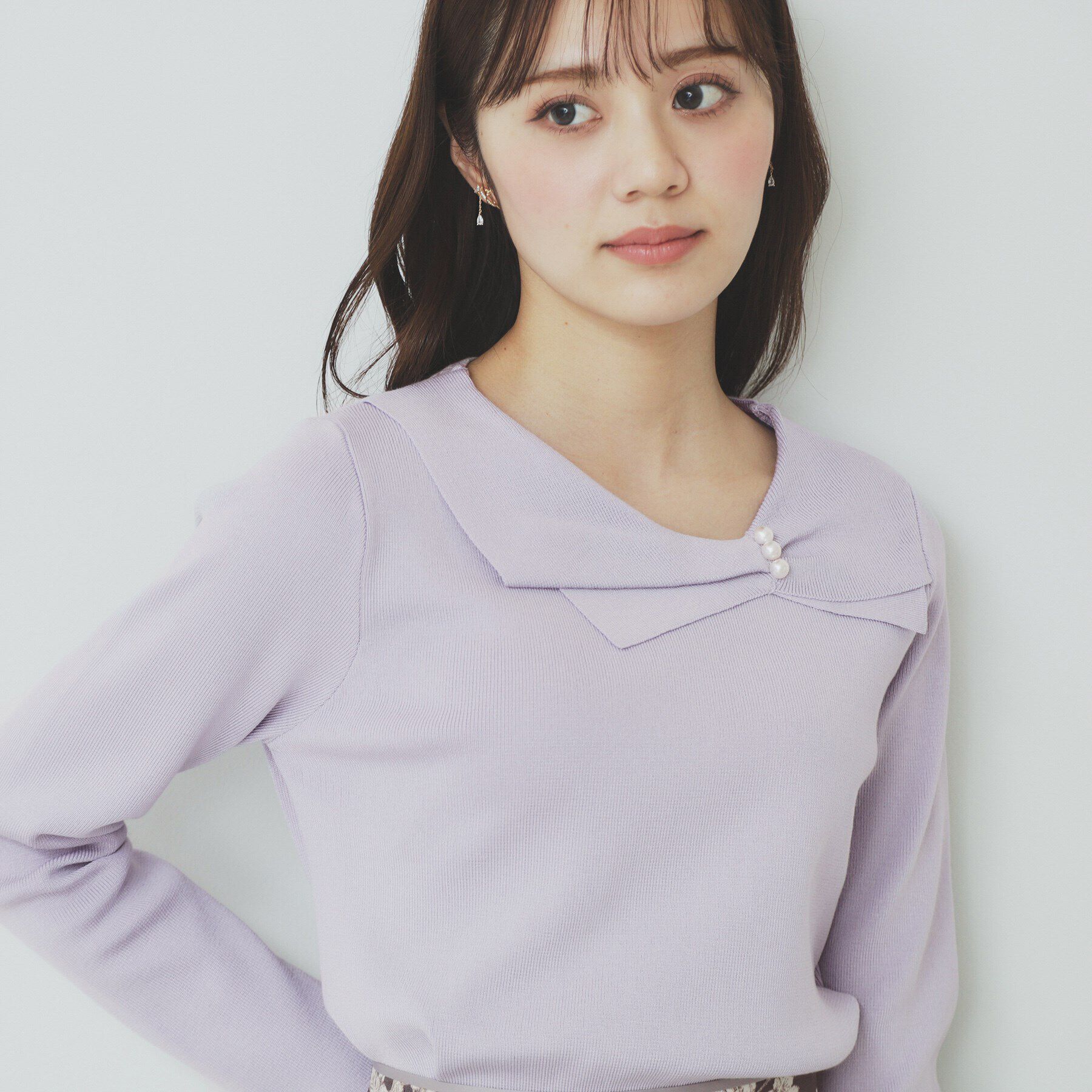 index「アシメリボンカラーニット【洗濯機洗い可】」|ニット・セーター|ラベンダー(080)