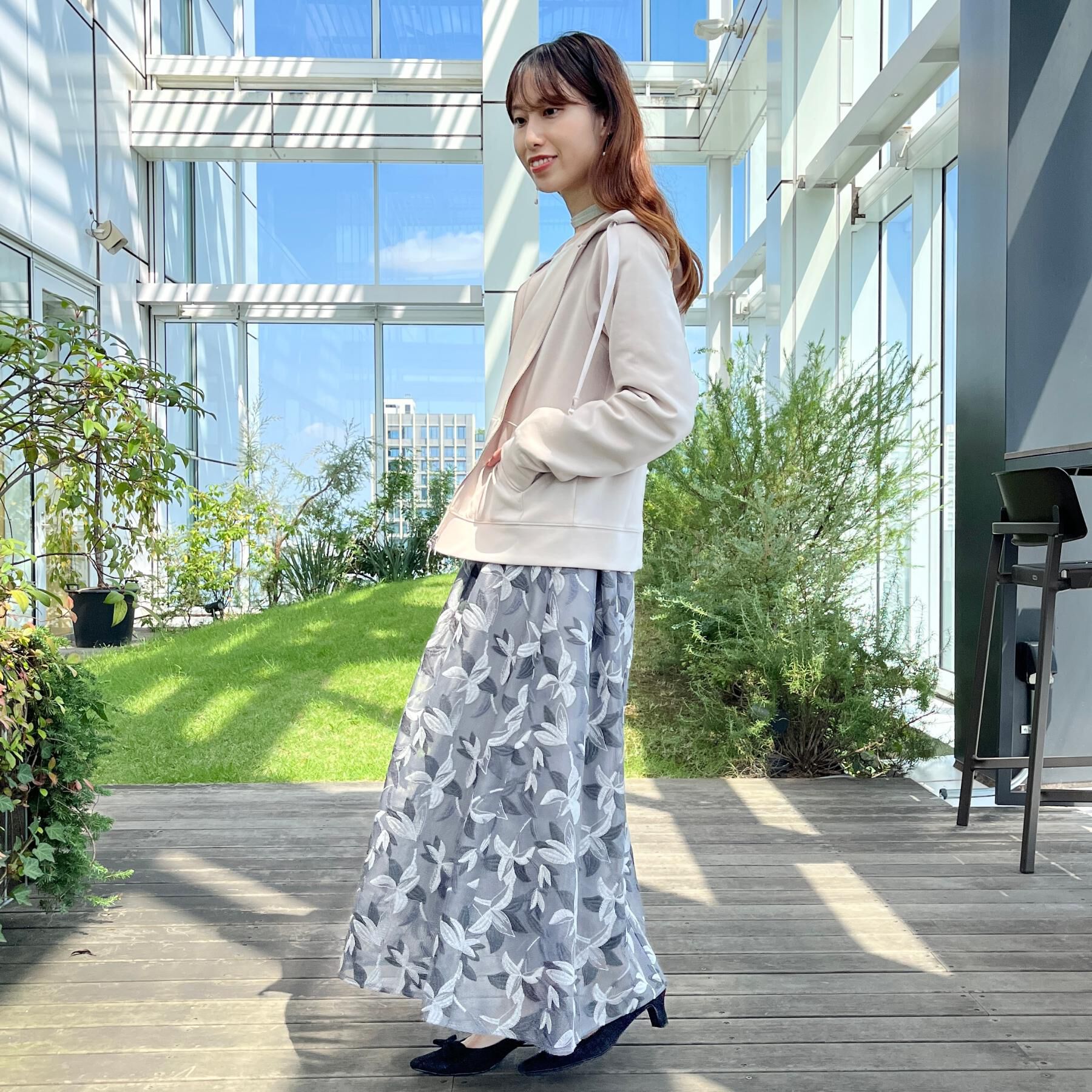 Couture broach「【マシンウォッシャブル・UVケア・大人可愛い】リボン刺繍ダンボールZIPフーディ」|パーカー|