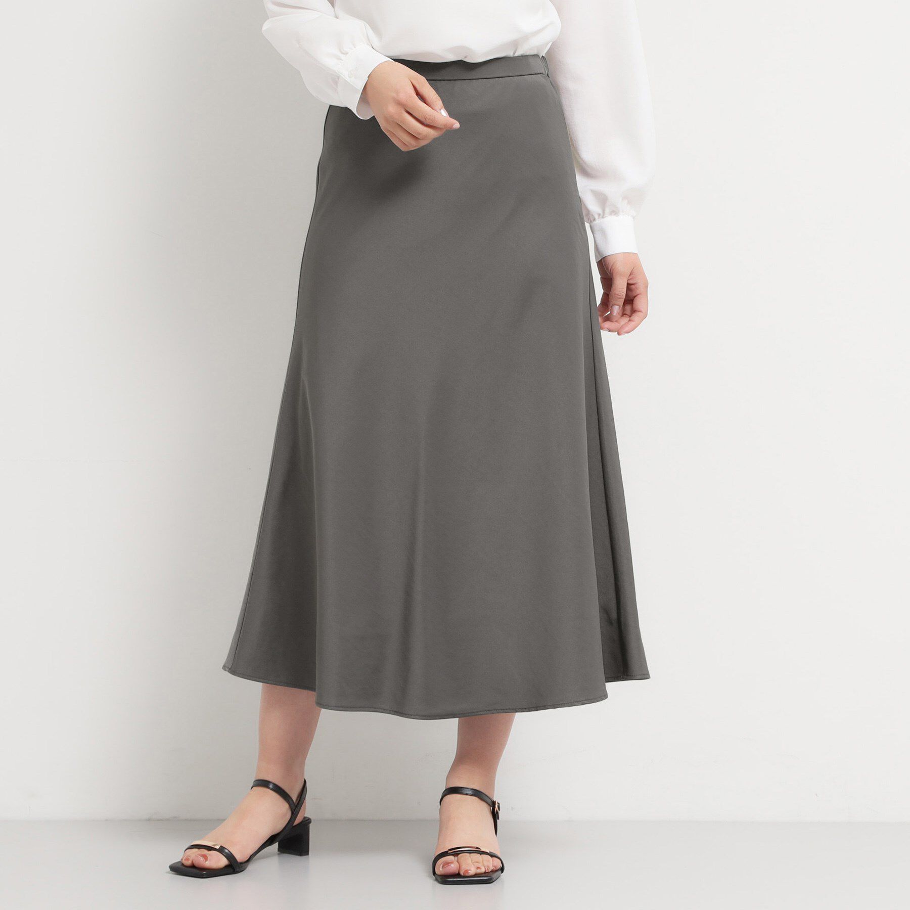 THE SHOP TK「サテンフレアスカート」|スカート|スミクロ(018)