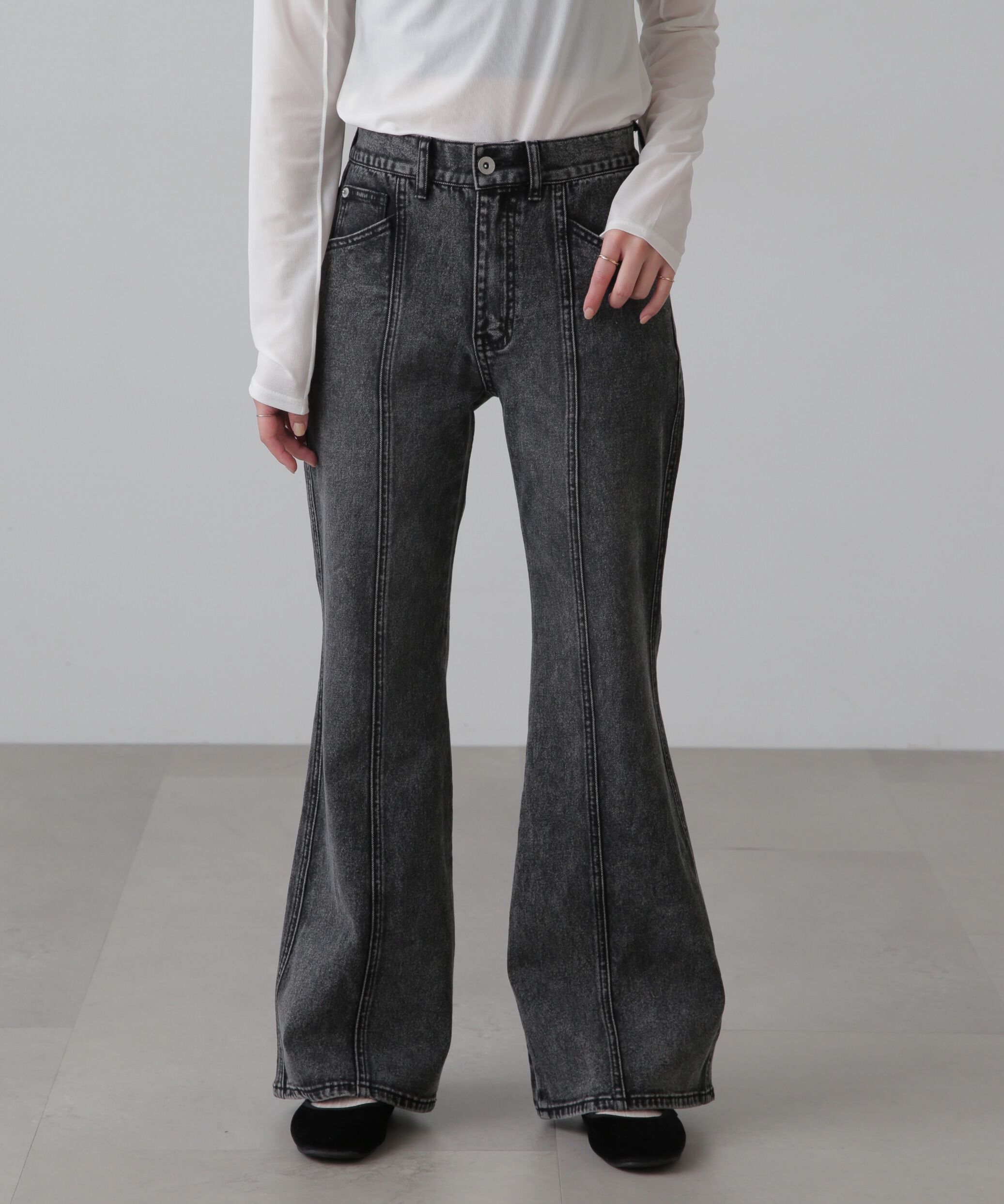  「[低身長サイズ/Sシリーズ]フロントシームフレアストレッチデニムパンツ」|その他|ブラックケミ 1