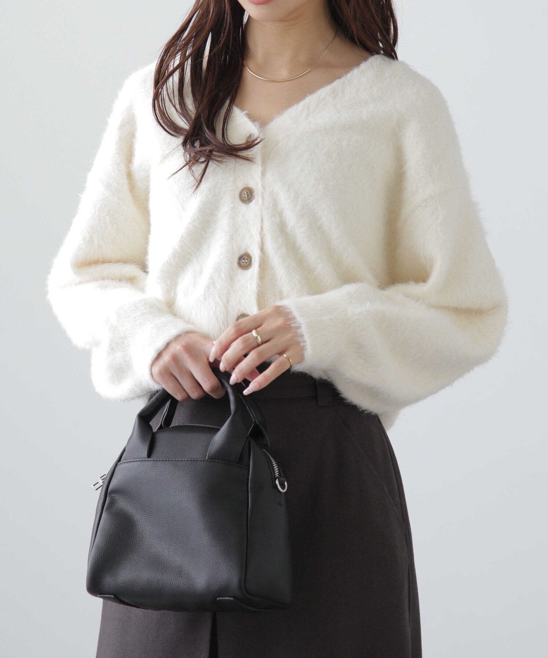  「Vネックシャギーカーディガン」|ニット・セーター|オフホワイト