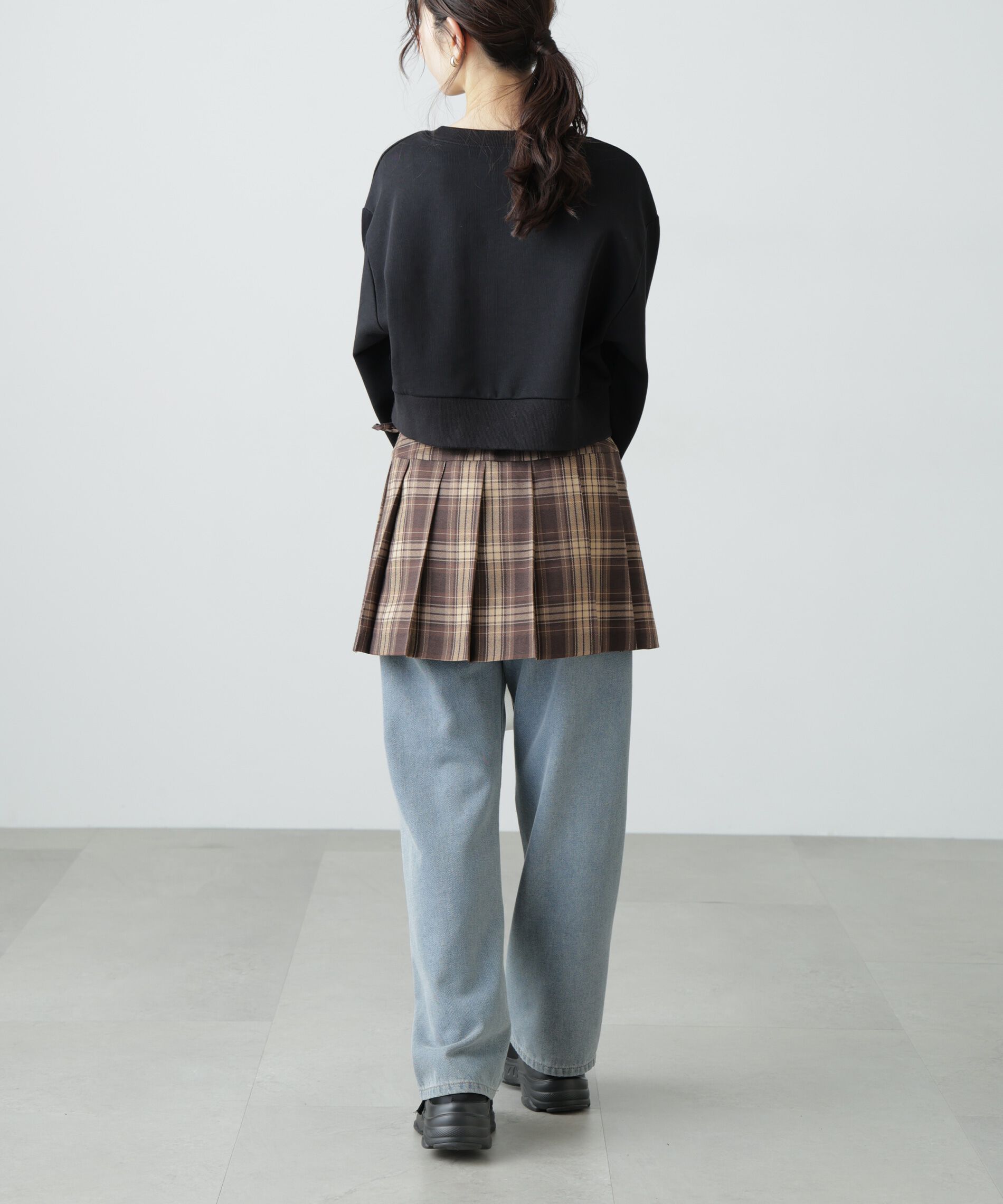  「サークルロゴ刺繍ショート丈スウェット」|Tシャツ・カットソー|