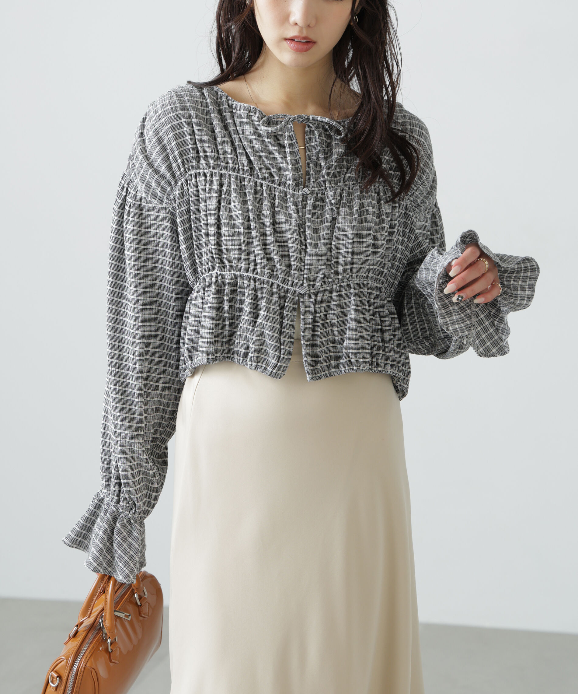  「シアーギャザー前開き短丈ブラウス」|シャツ・ブラウス|