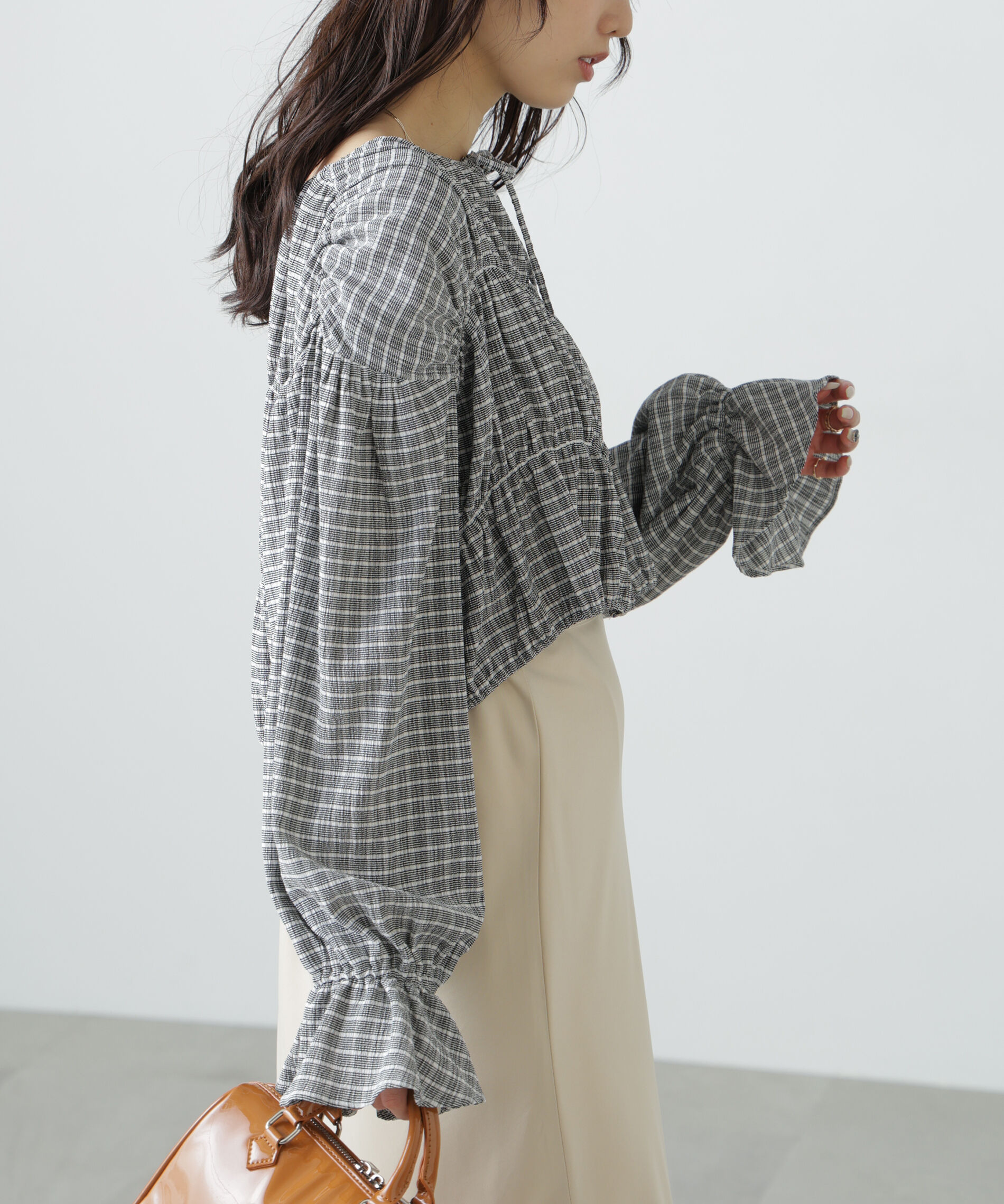  「シアーギャザー前開き短丈ブラウス」|シャツ・ブラウス|