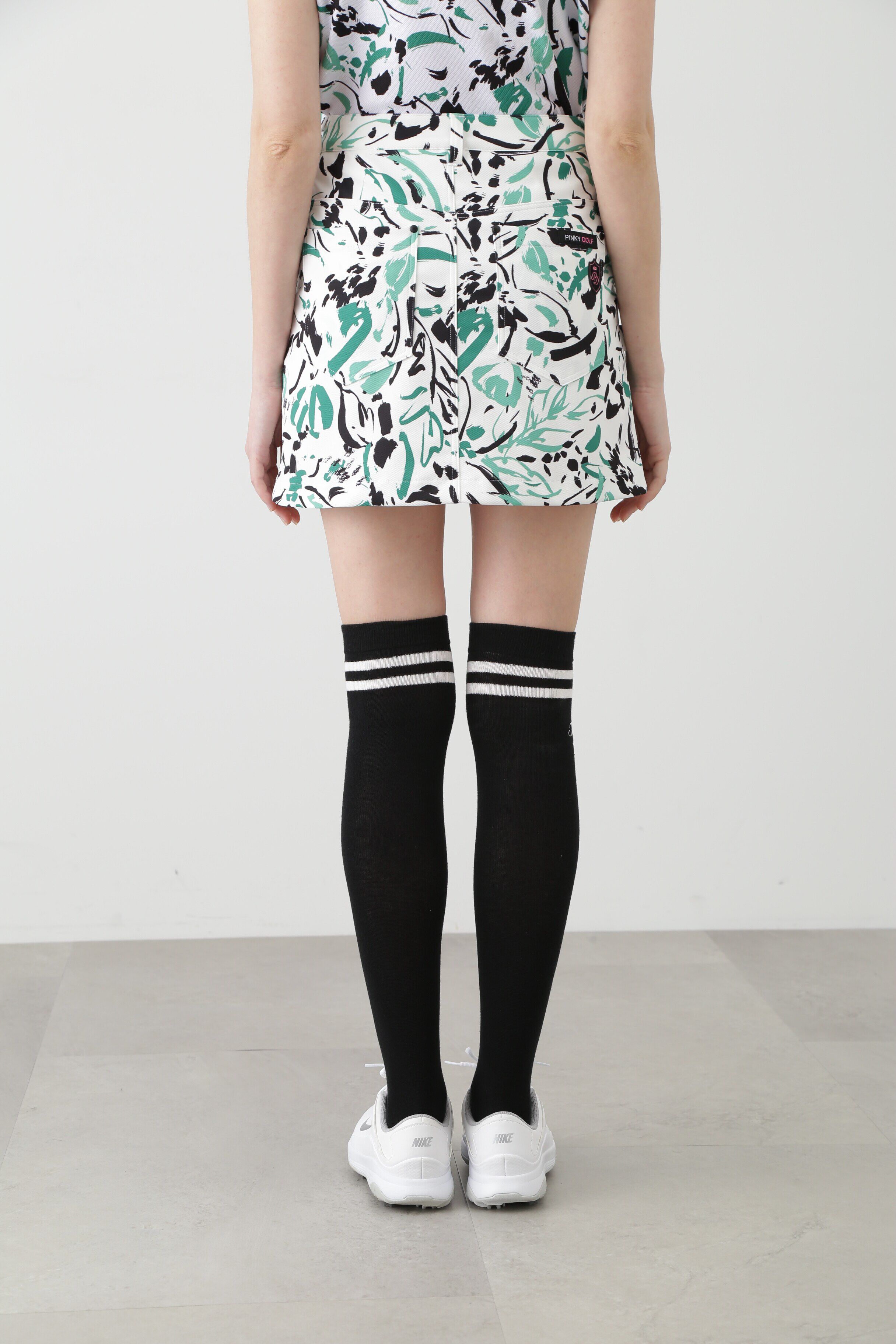  「[PINKY GOLF]オプティカルフラワープリントスカート」|スカート|