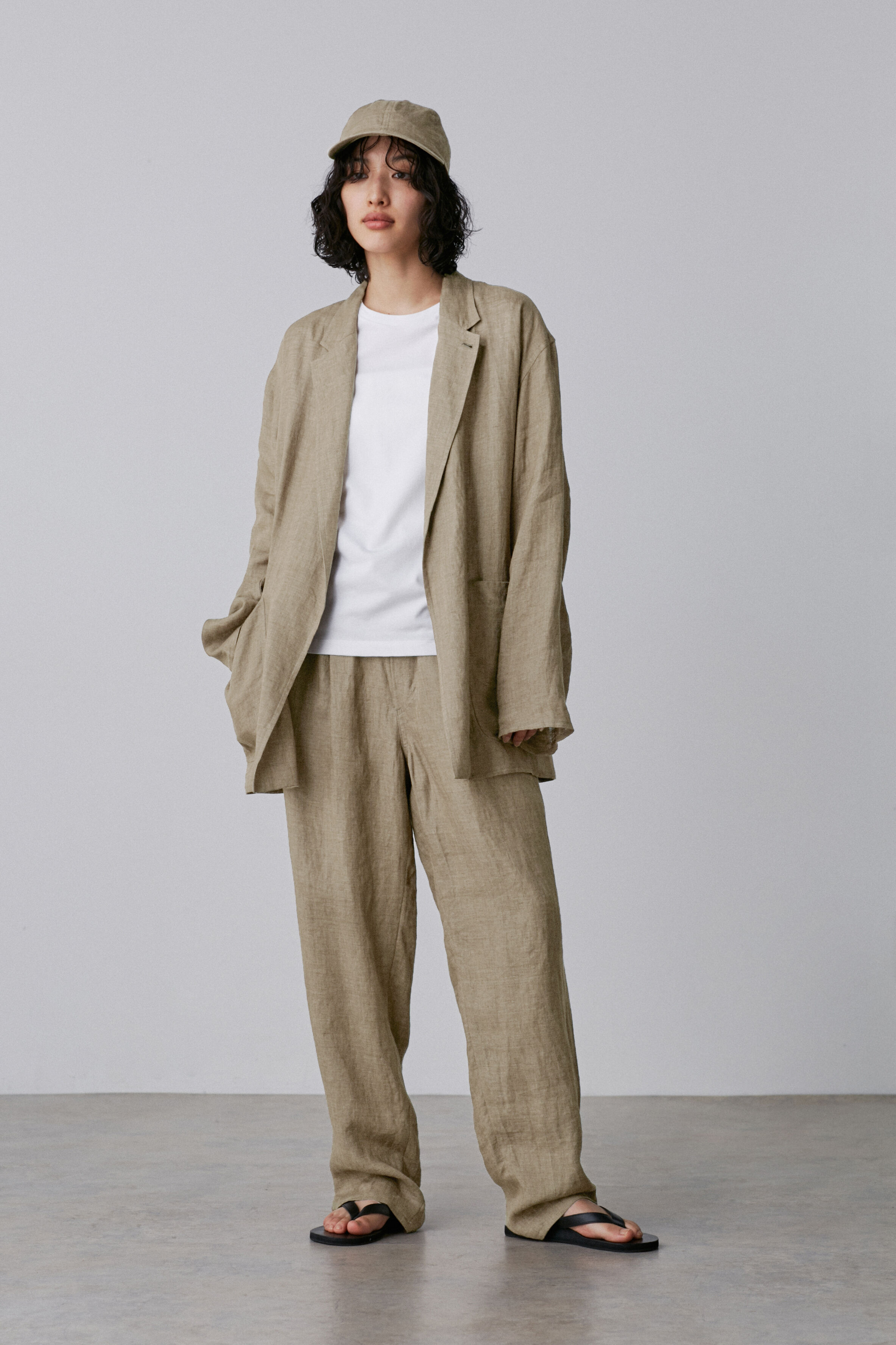 YLEVE 「YLEVE / LINEN POPLIN TROUSERS」|その他|カーキ