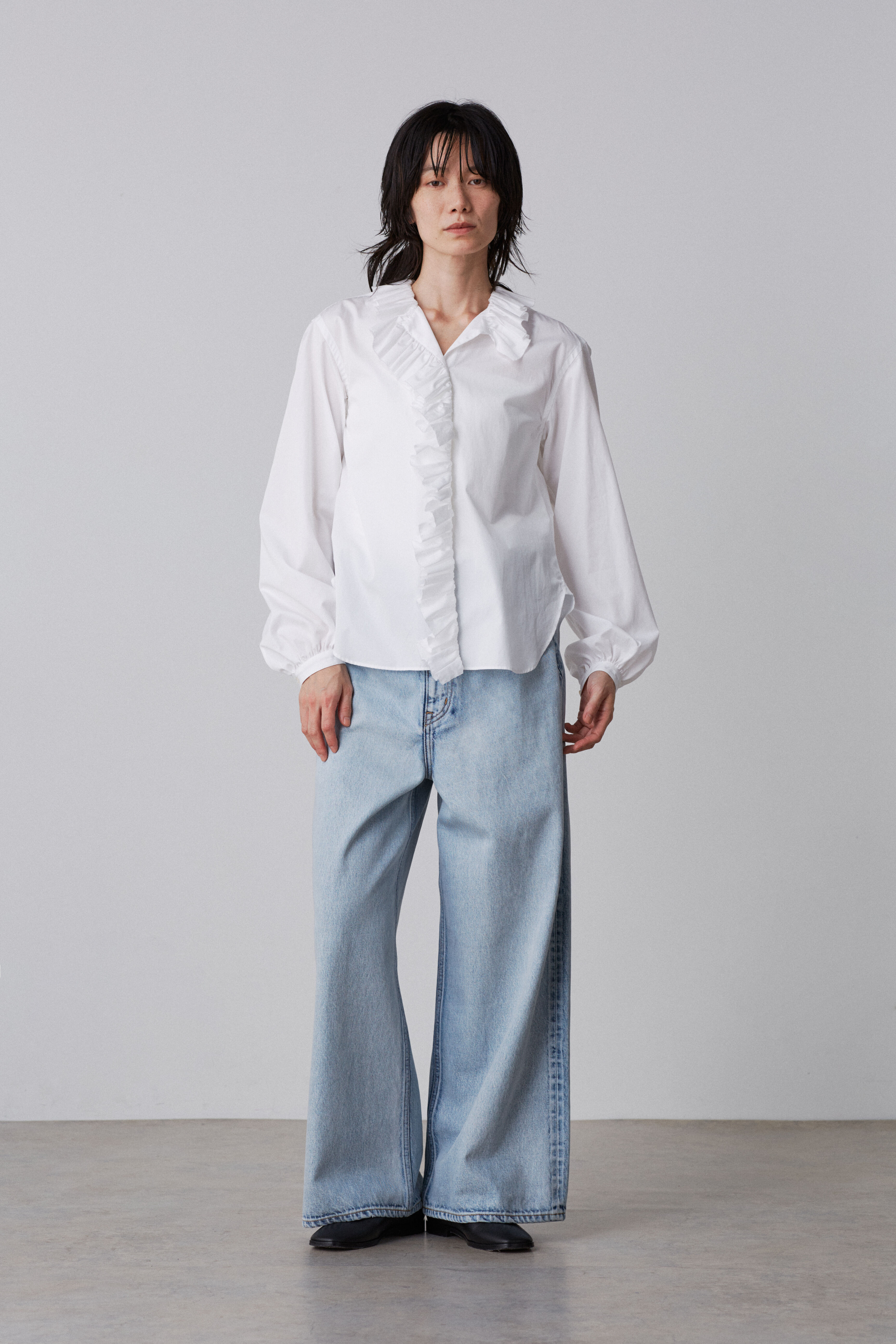 YLEVE 「YLEVE / BOURRIENNE  COTTON TYPEWRITER RUFFLE BLOUSE」|シャツ・ブラウス|