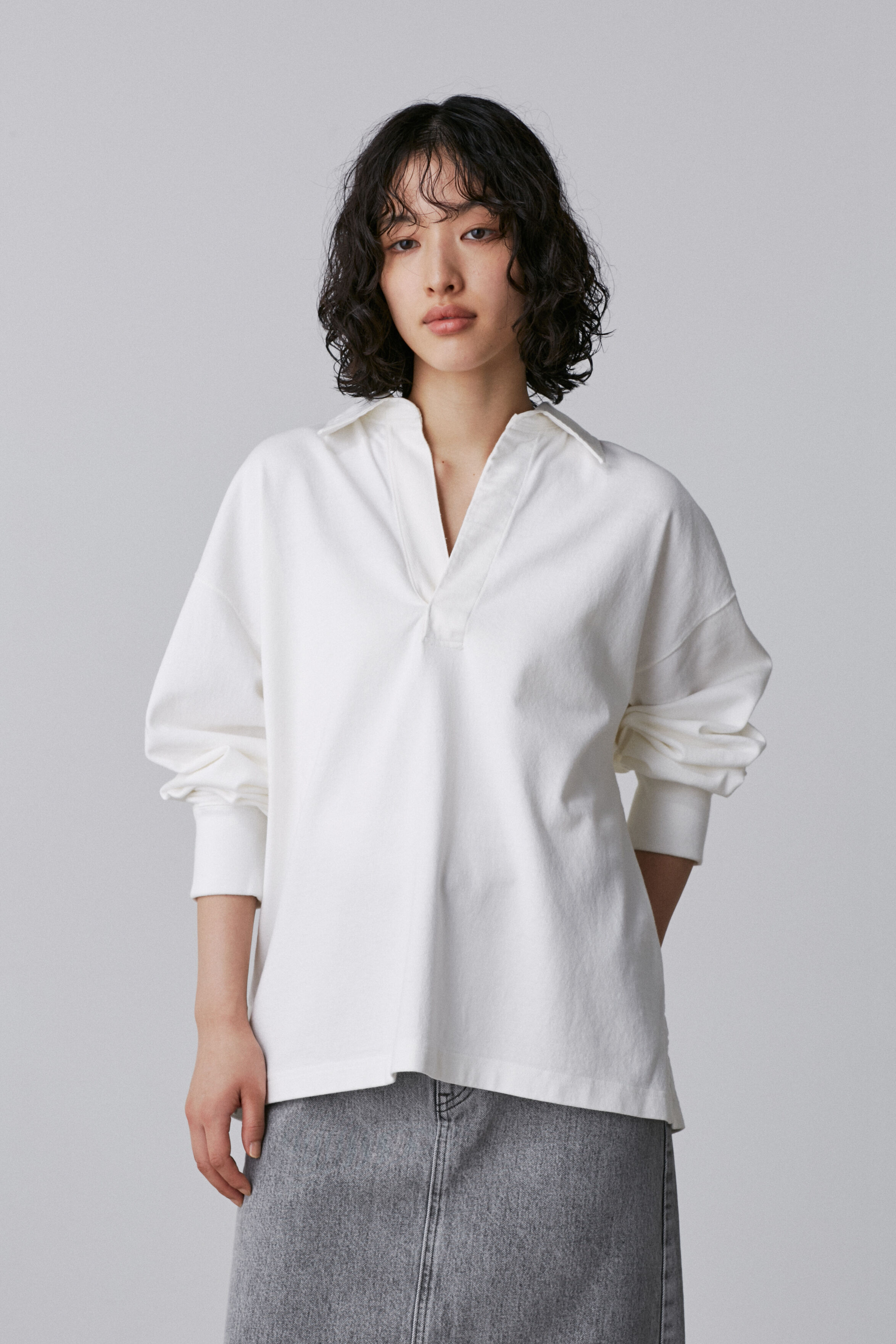 YLEVE 「YLEVE / OPEN END COTTON PIGMENT DYE SKIPPER PULL OVER」|Tシャツ・カットソー|ホワイト
