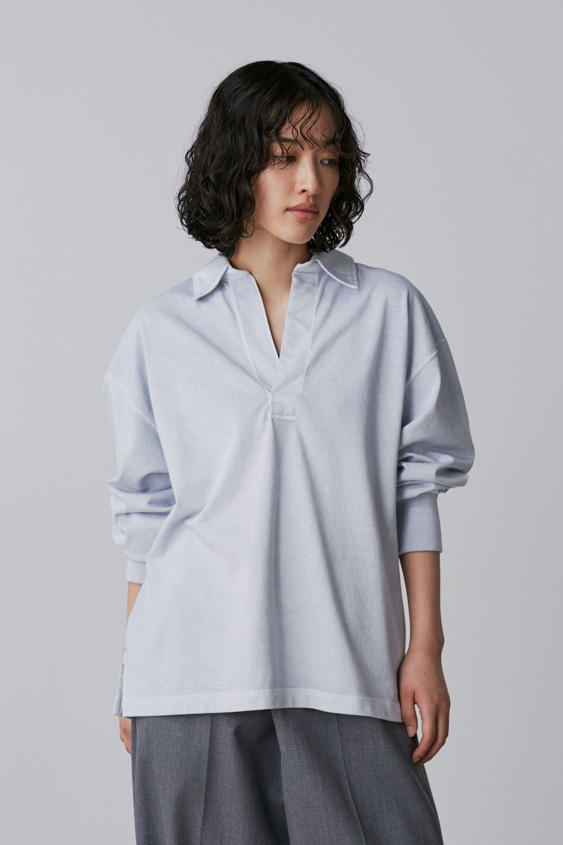 YLEVE 「YLEVE / OPEN END COTTON PIGMENT DYE SKIPPER PULL OVER」|Tシャツ・カットソー|ブルー