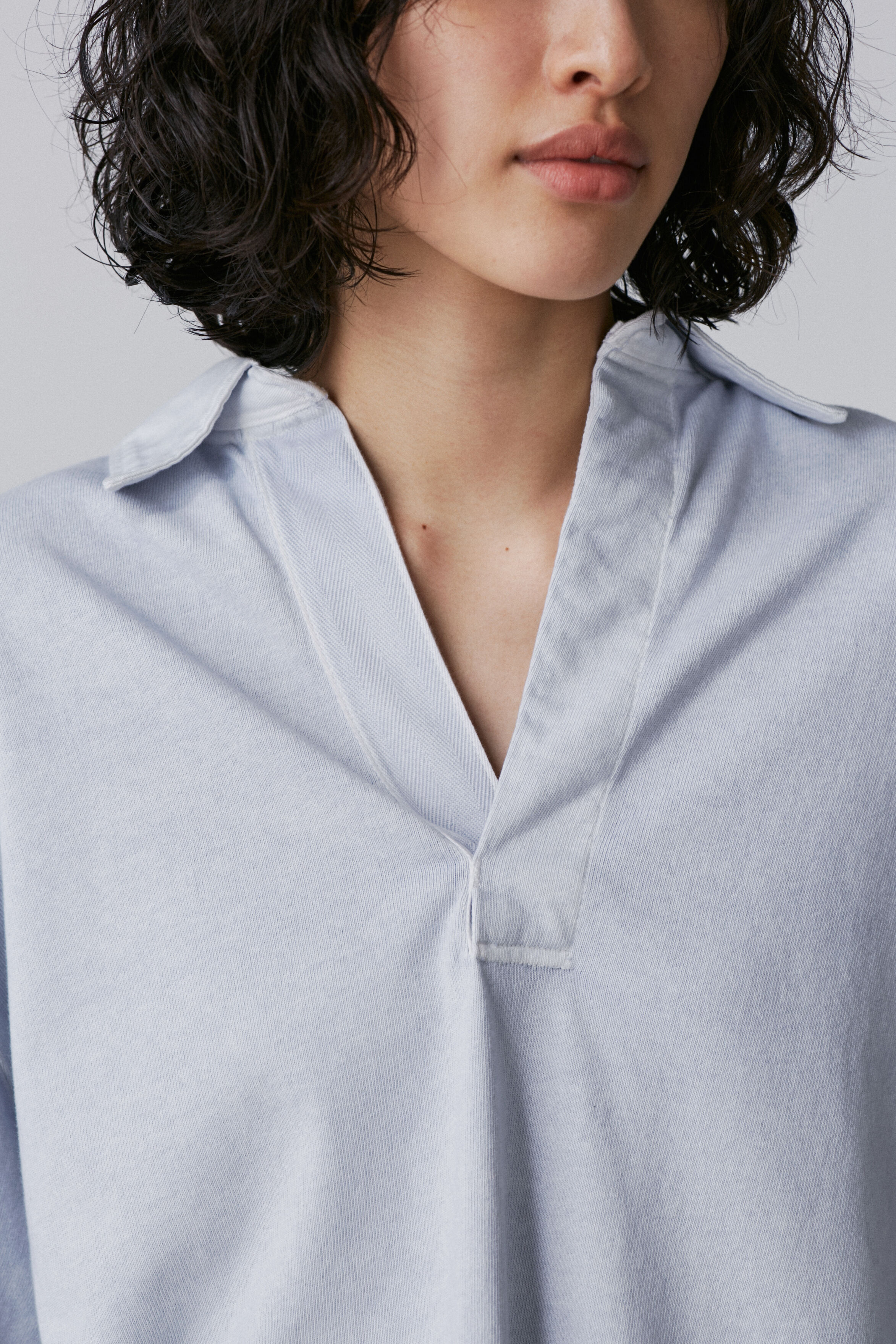 YLEVE 「YLEVE / OPEN END COTTON PIGMENT DYE SKIPPER PULL OVER」|Tシャツ・カットソー|