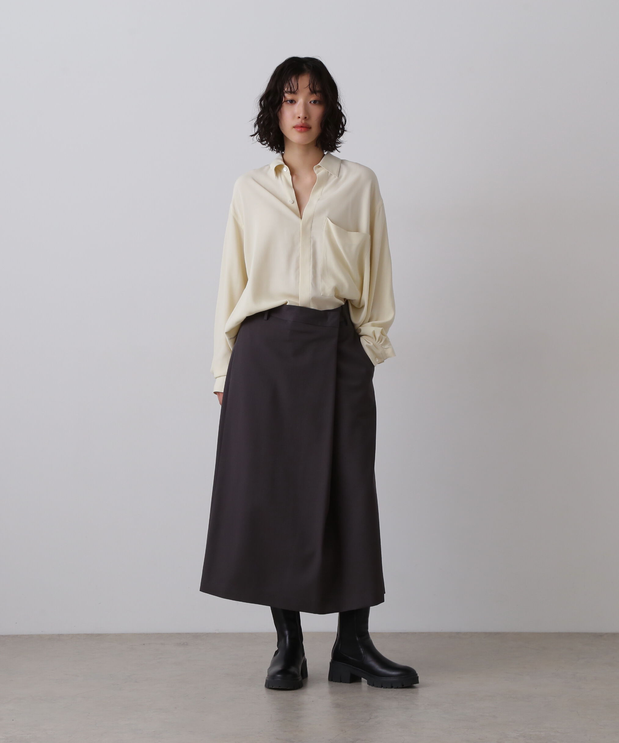 YLEVE 「YLEVE / MERINO WOOL TWILL WRAP SKIRT」|スカート|
