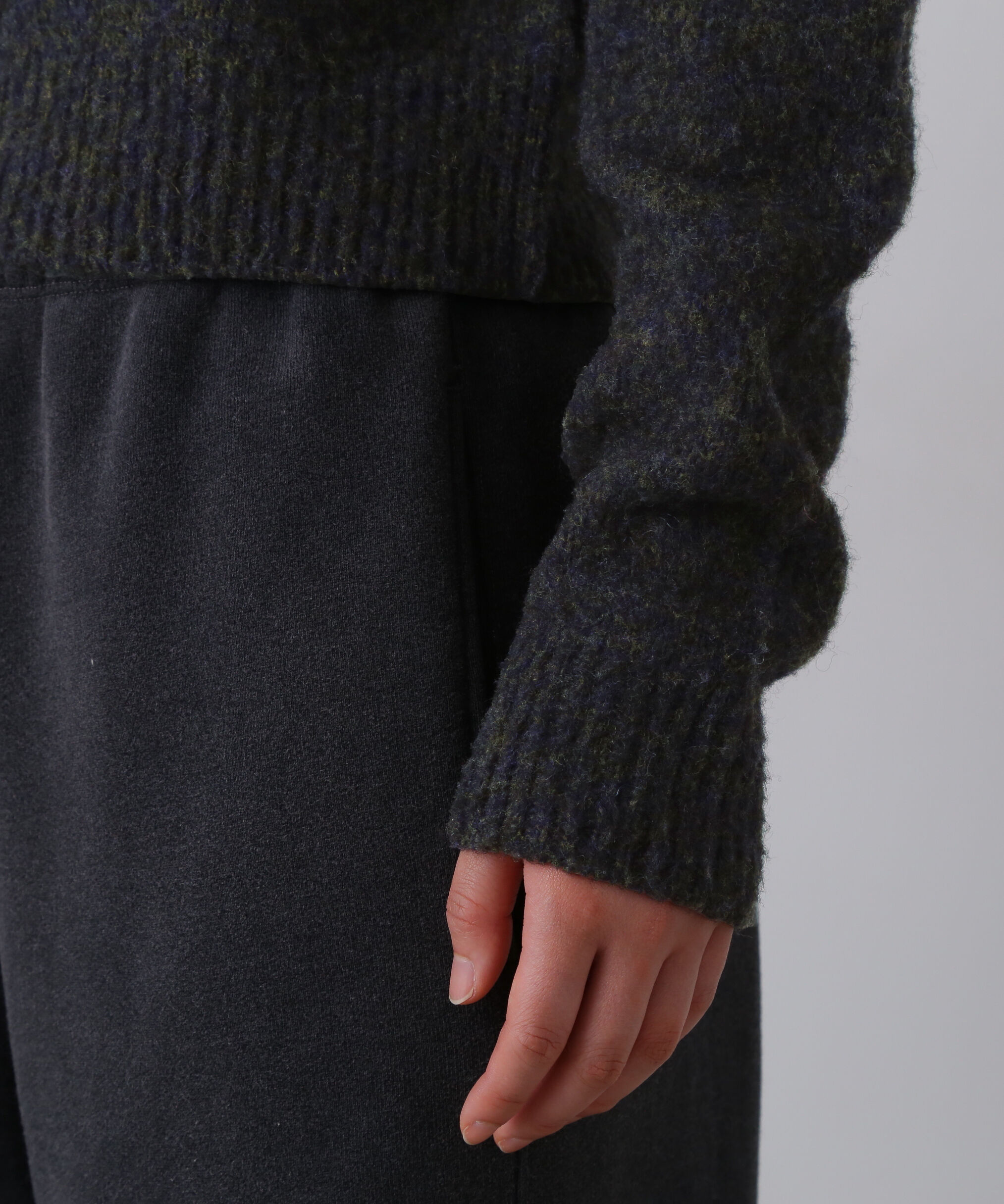 YLEVE 「YLEVE / ITARIAN MERINO WOOL MELANGE KNIT PULL OVER」|ニット・セーター|