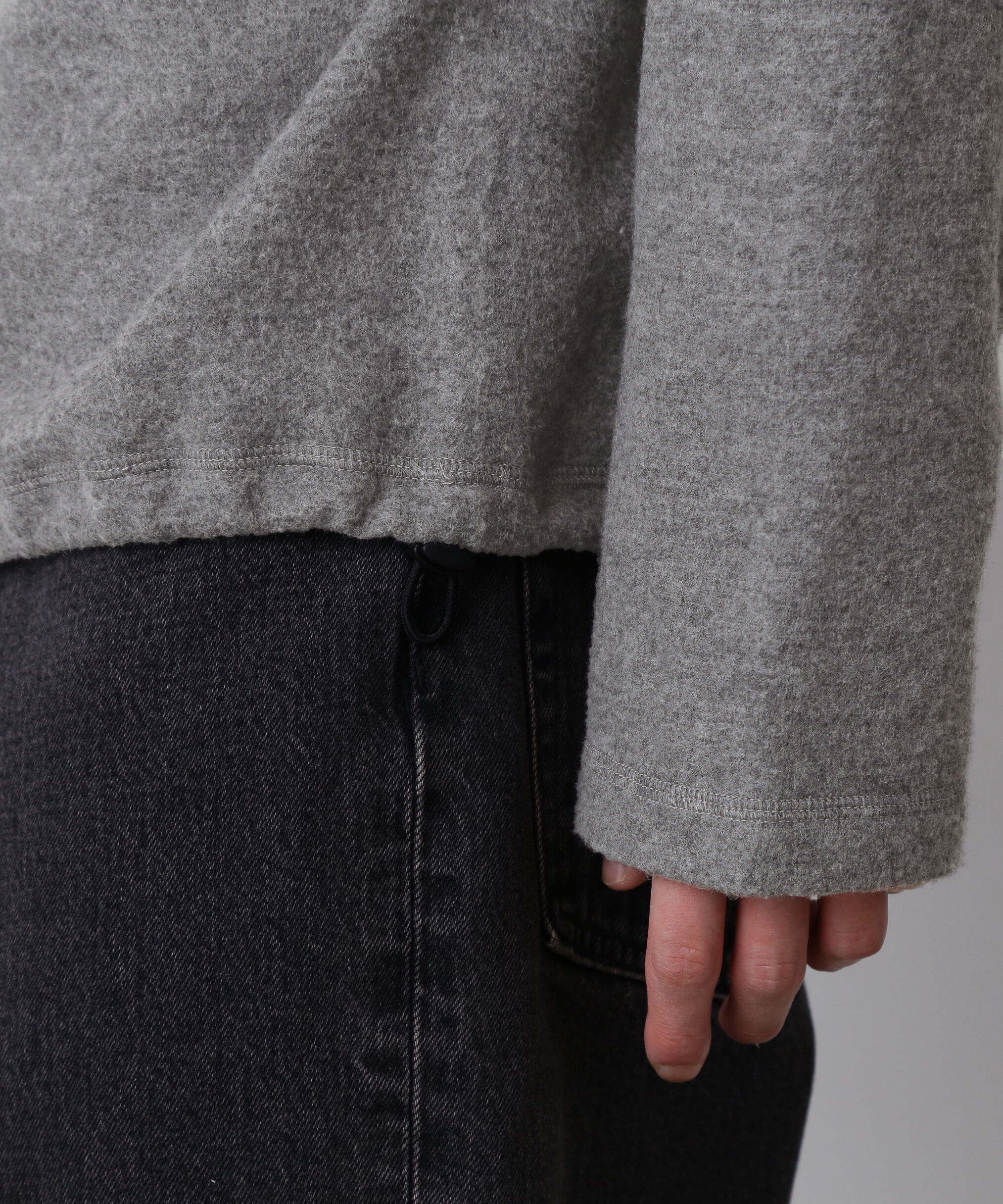 YLEVE 「YLEVE / ULTRAFINE MERINO MILLED WOOL KNIT HALF ZIP PULL OVER」|ニット・セーター|