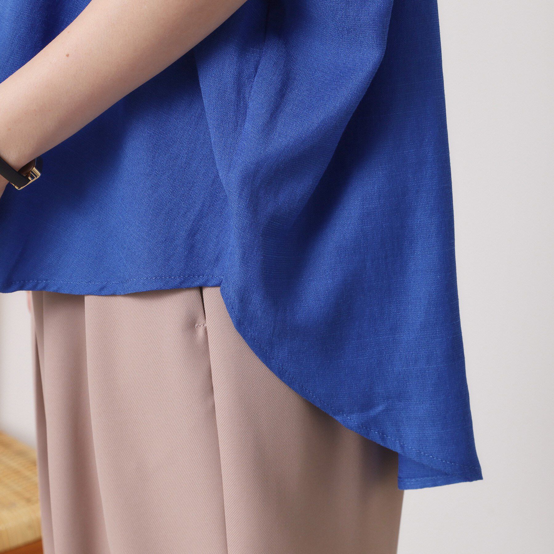 ITS&rsquo;DEMO「【接触冷感／手洗い可】強撚スラブスキッパーブラウス」|シャツ・ブラウス|