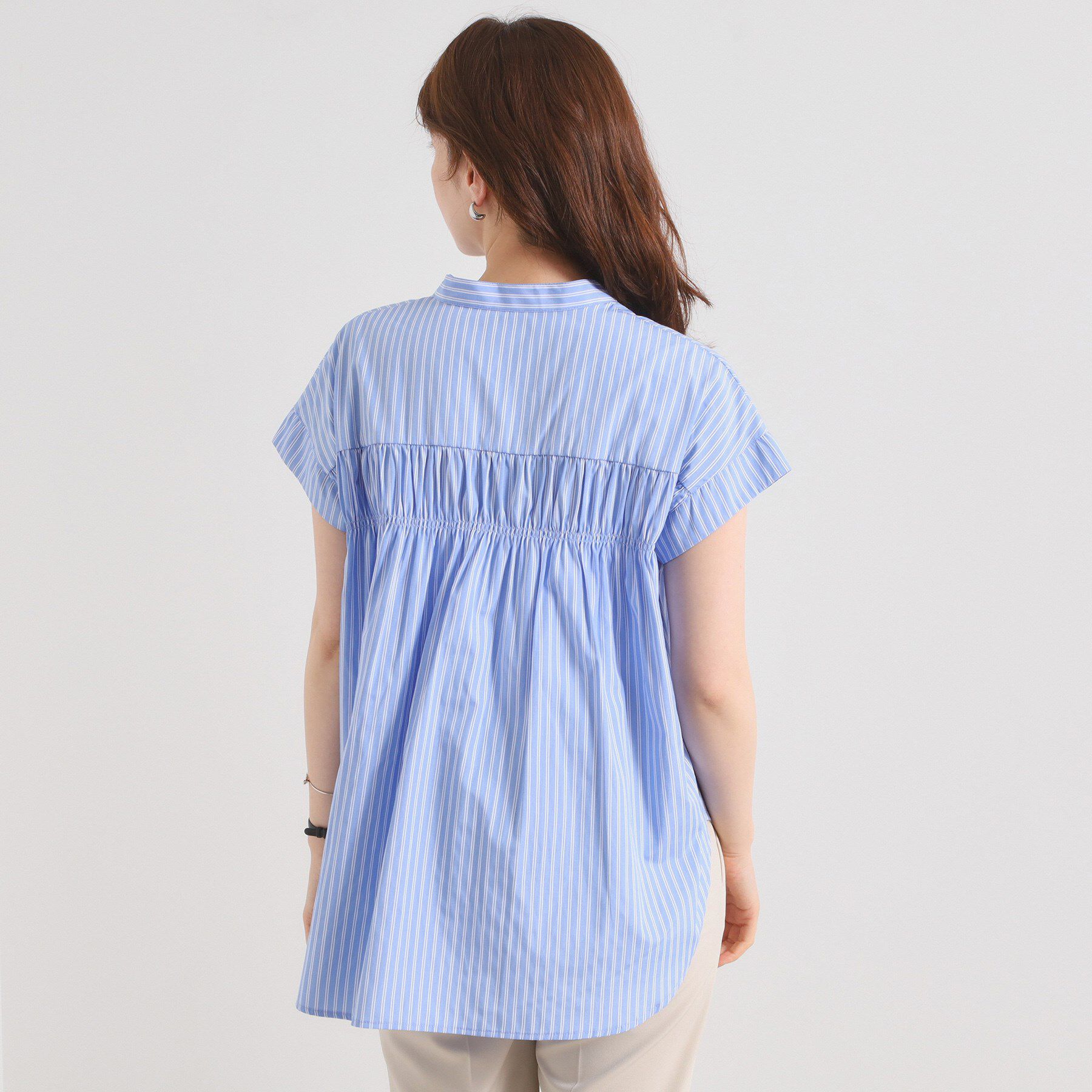 ITS&rsquo;DEMO「【接触冷感／手洗い可】ストライプバックギャザーブラウス」|シャツ・ブラウス|