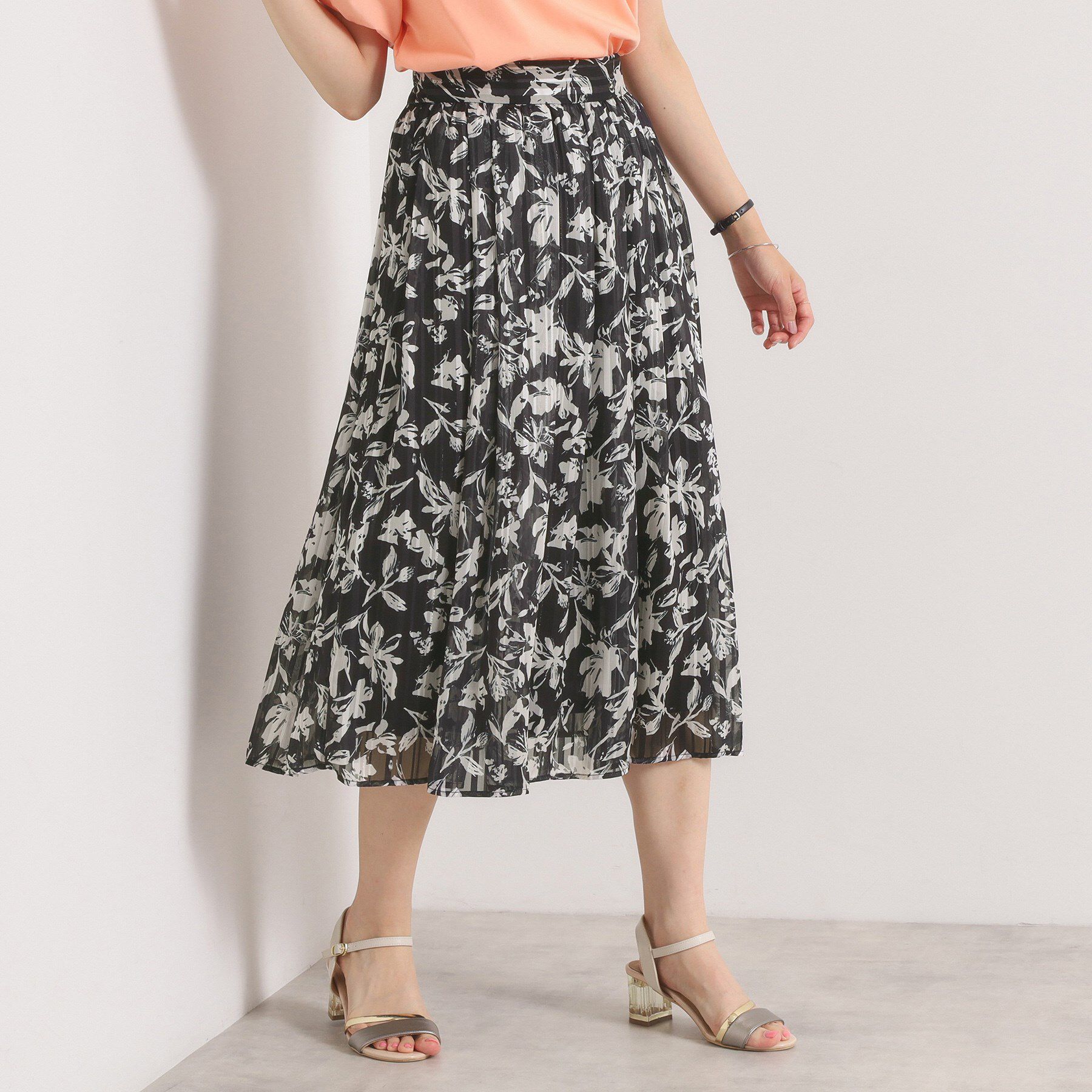 ITS&rsquo;DEMO「【手洗い可／後ろウエストゴム】ラメスト単色花柄スカート」|スカート|