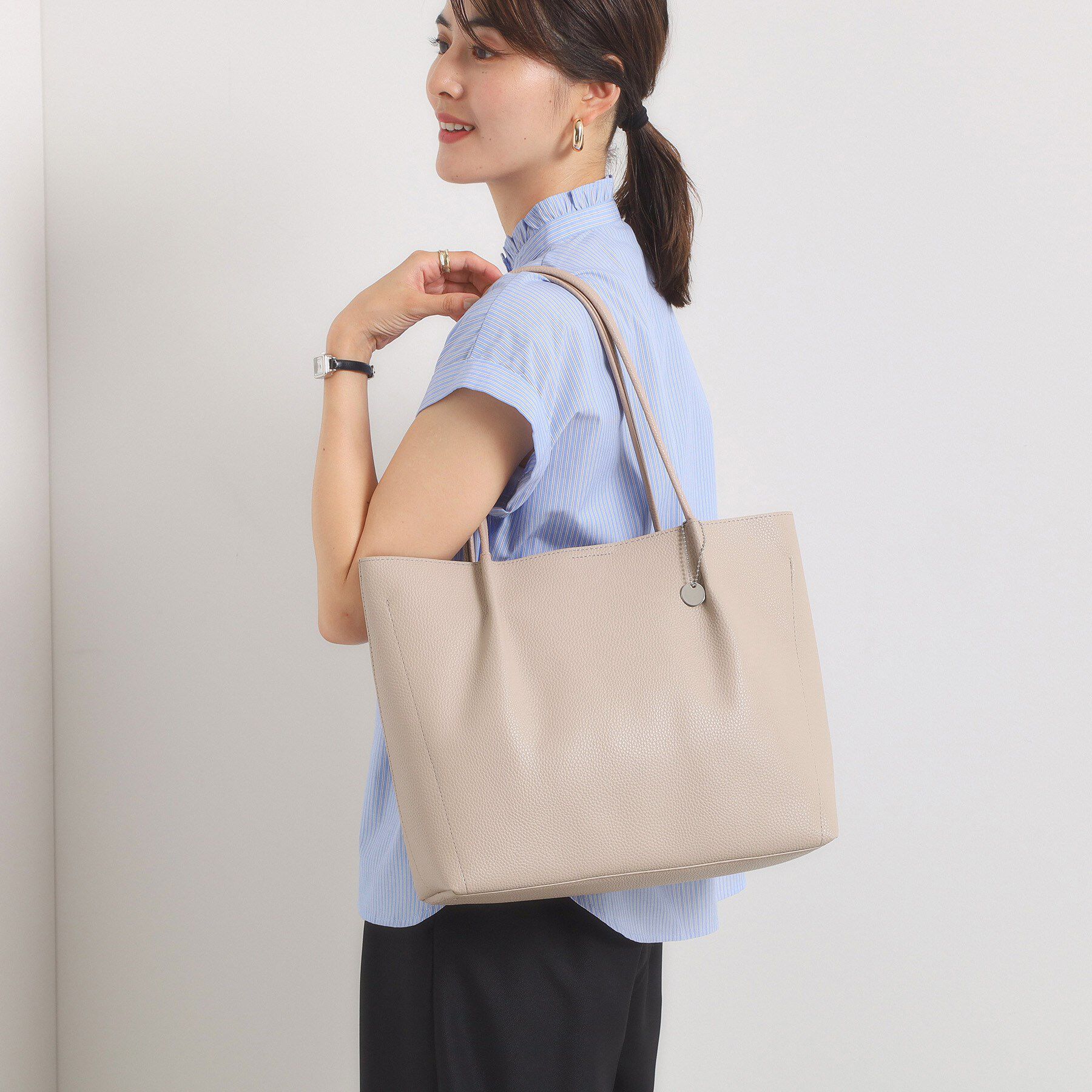 ITS&rsquo;DEMO「【通勤】仕切りA4トート」|トートバッグ|