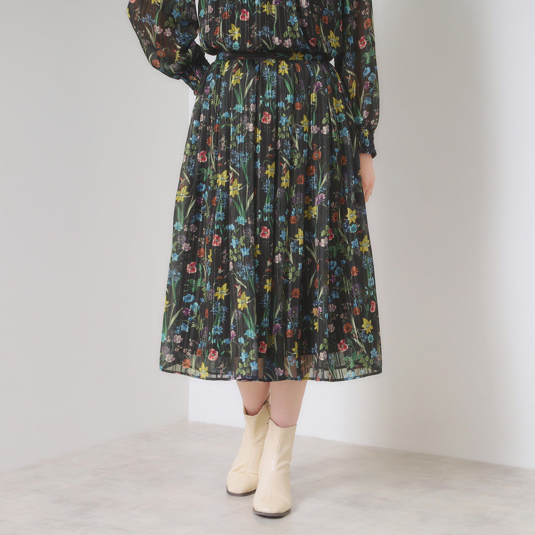 ITS&rsquo;DEMO「【手洗い可／セットアップ可】ラメストライプ花柄スカート」|スカート|ブラック(119)