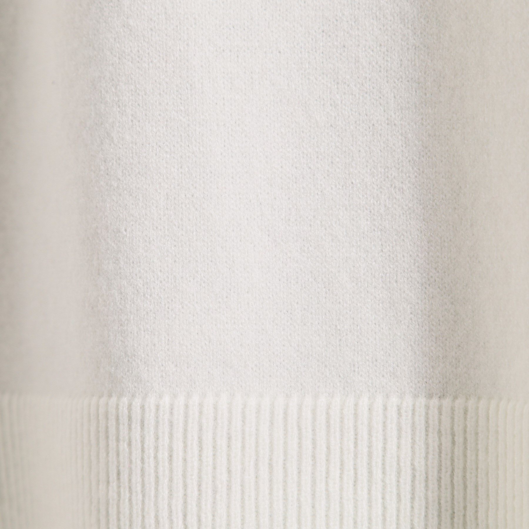 ITS&rsquo;DEMO「【静電気防止／手洗い可】クリーミータッチクルーネックニット」|ニット・セーター|