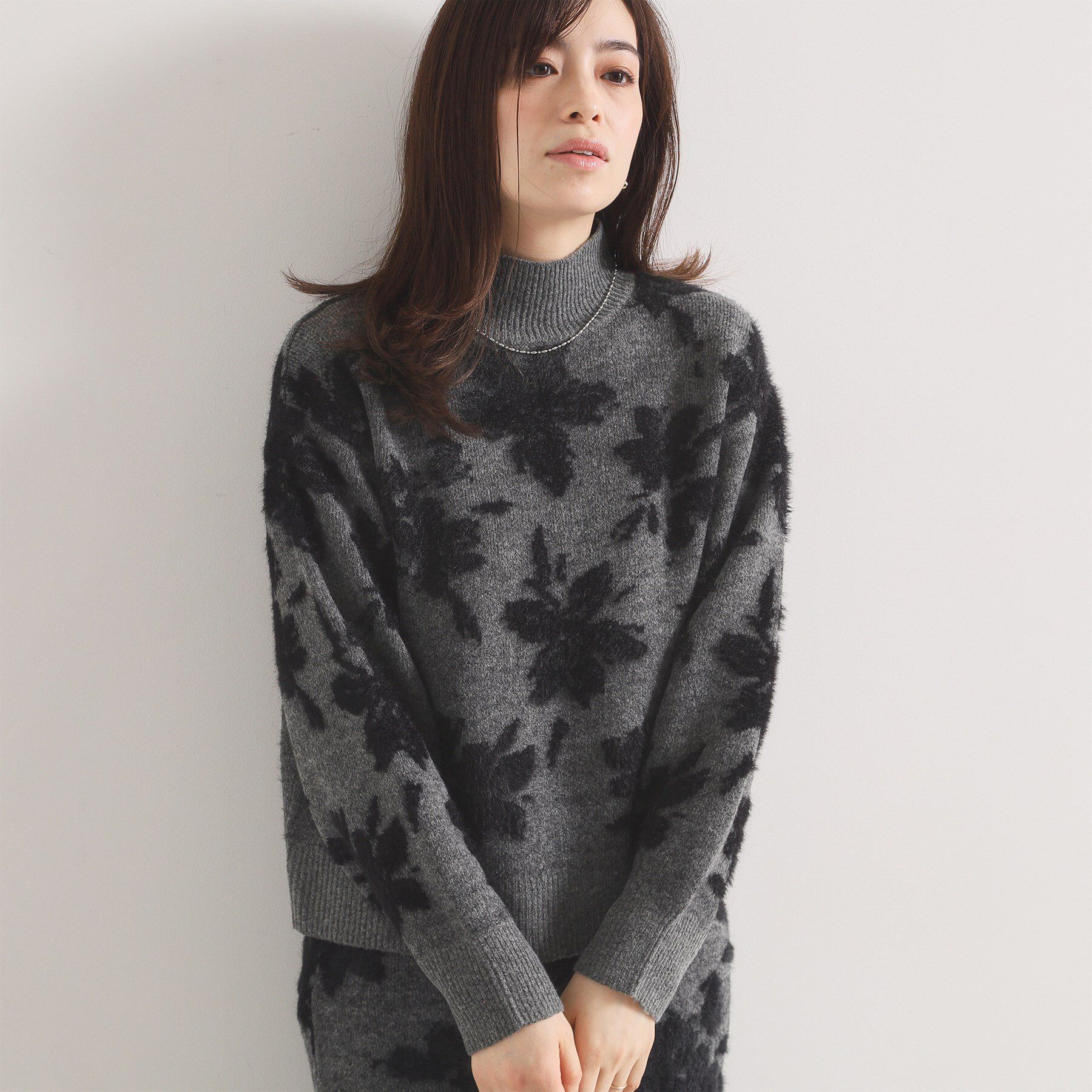 ITS&rsquo;DEMO「【手洗い可／セットアップ可】花柄フェザージャカードニット」|ニット・セーター|