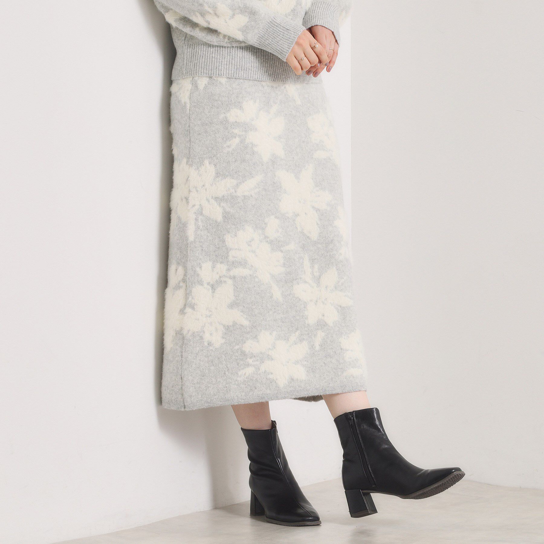 ITS&rsquo;DEMO「【手洗い可／セットアップ可】花柄フェザージャカードニットスカート」|スカート|グレー(012)