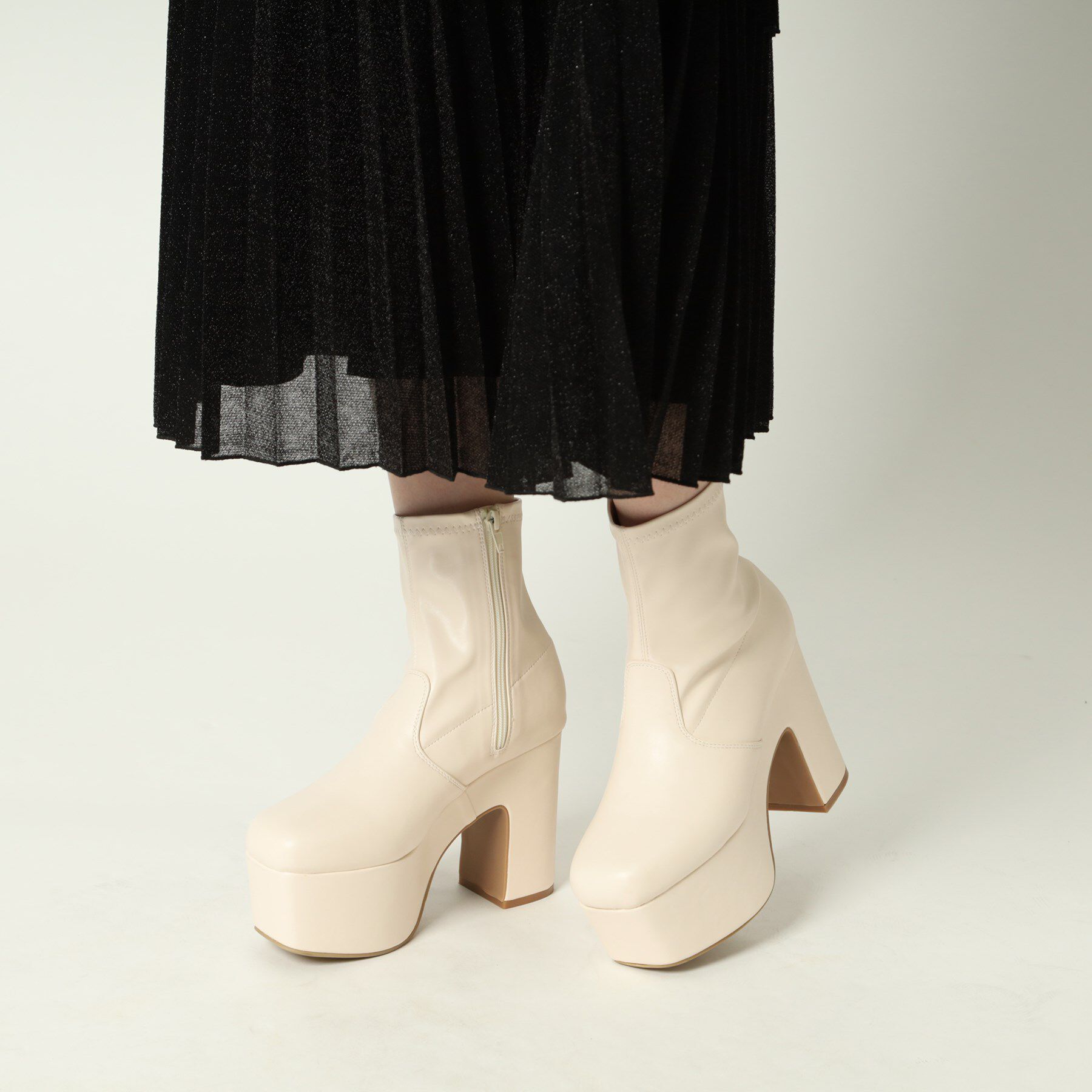 csT&P「スクウェアヒールストレッチブーツ」|ショートブーツ|