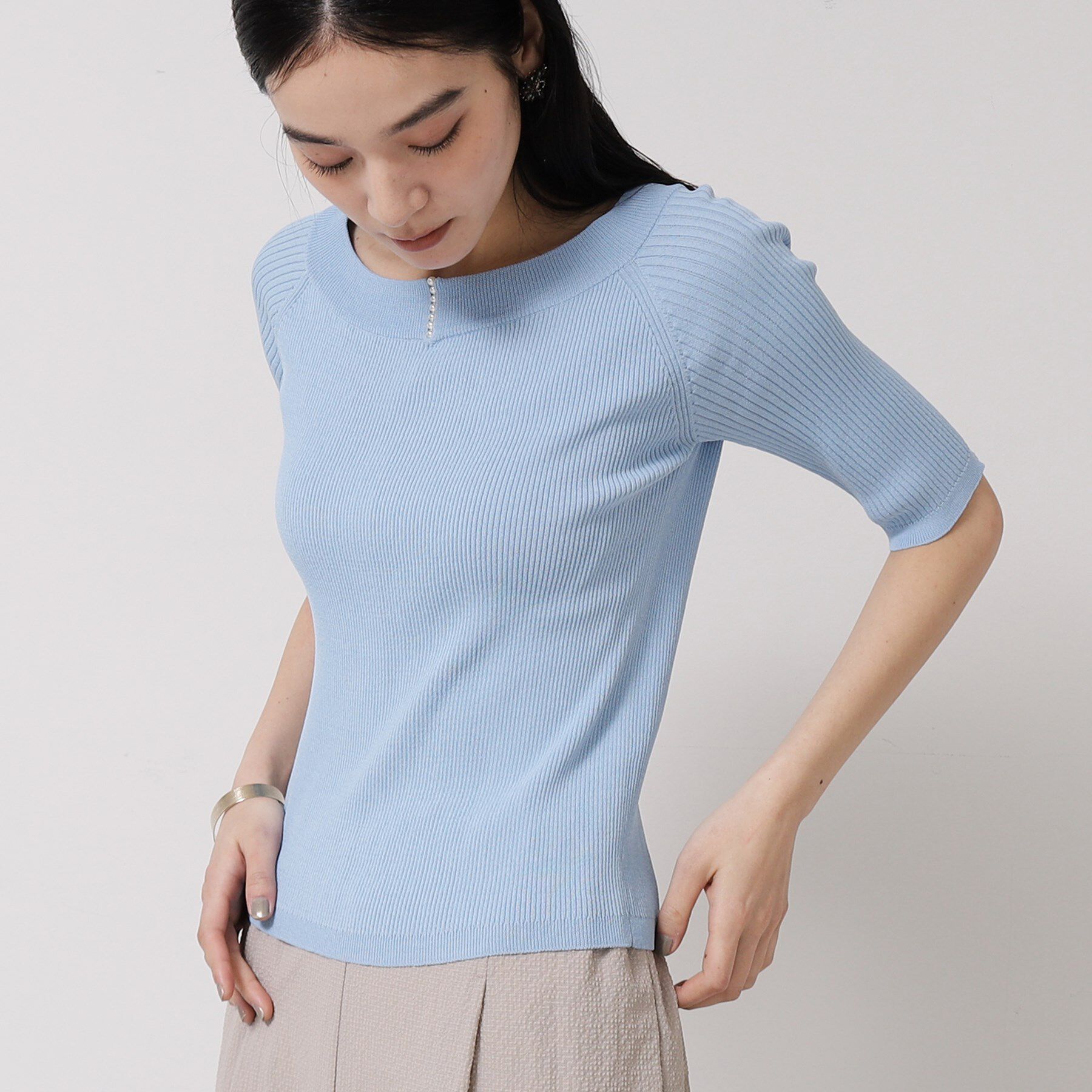 SunaUna「【接触冷感／アンサンブル可】パール調パーツ付きニット」|ニット・セーター|ブルー(091)