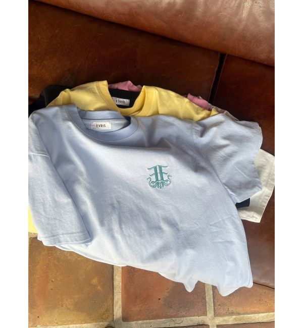 EVRIS「E emblemカラーTシャツ」|Tシャツ・カットソー|
