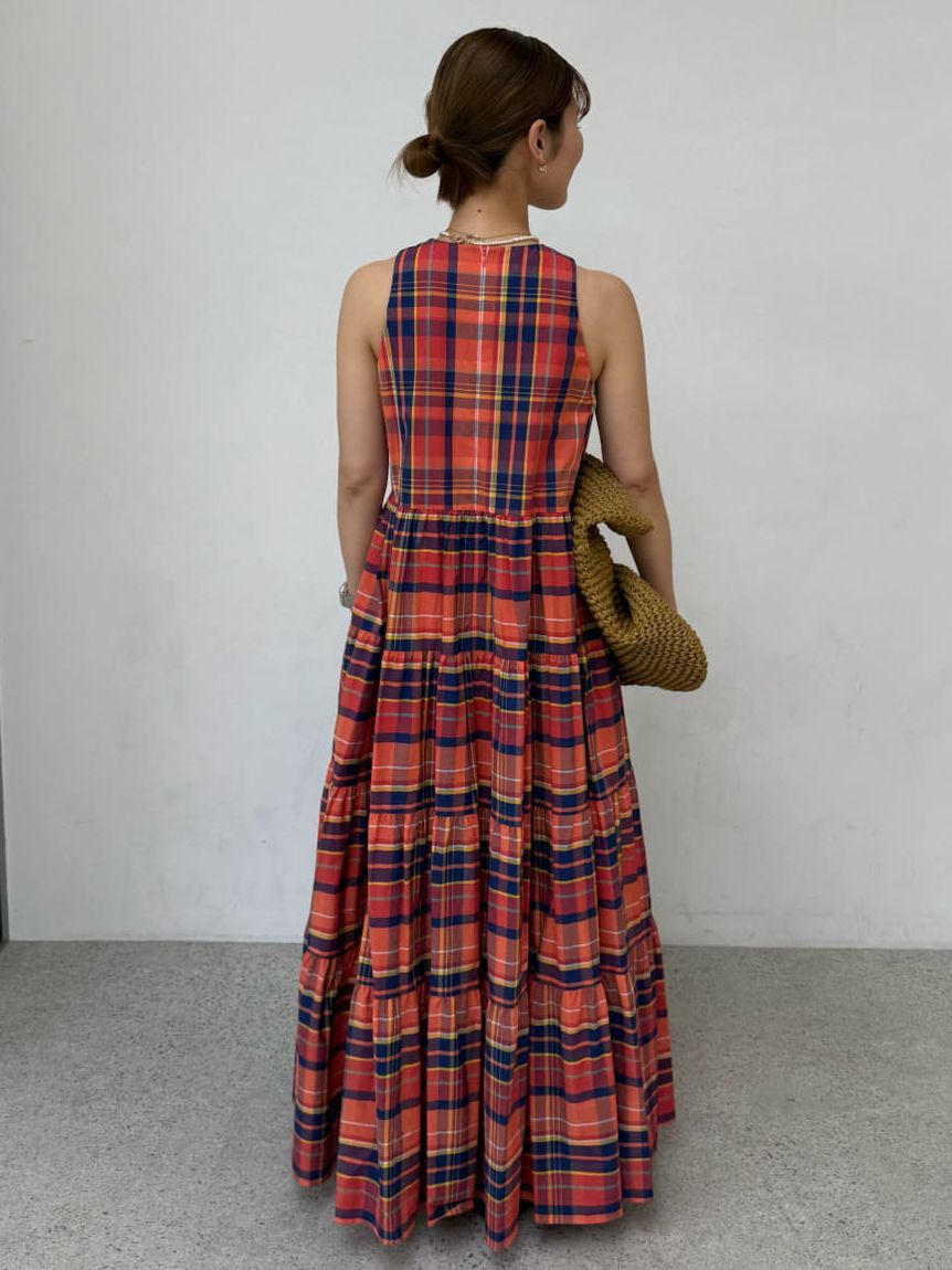 Mila Owen「【ウォッシャブル】クルーネックアメスリティアードロングワンピース」|ワンピース|