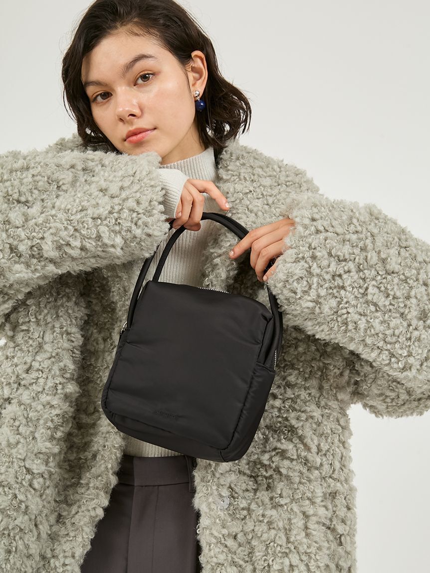 emmi atelier「eco ナイロンスクエアバッグ」|ハンドバッグ|BLK