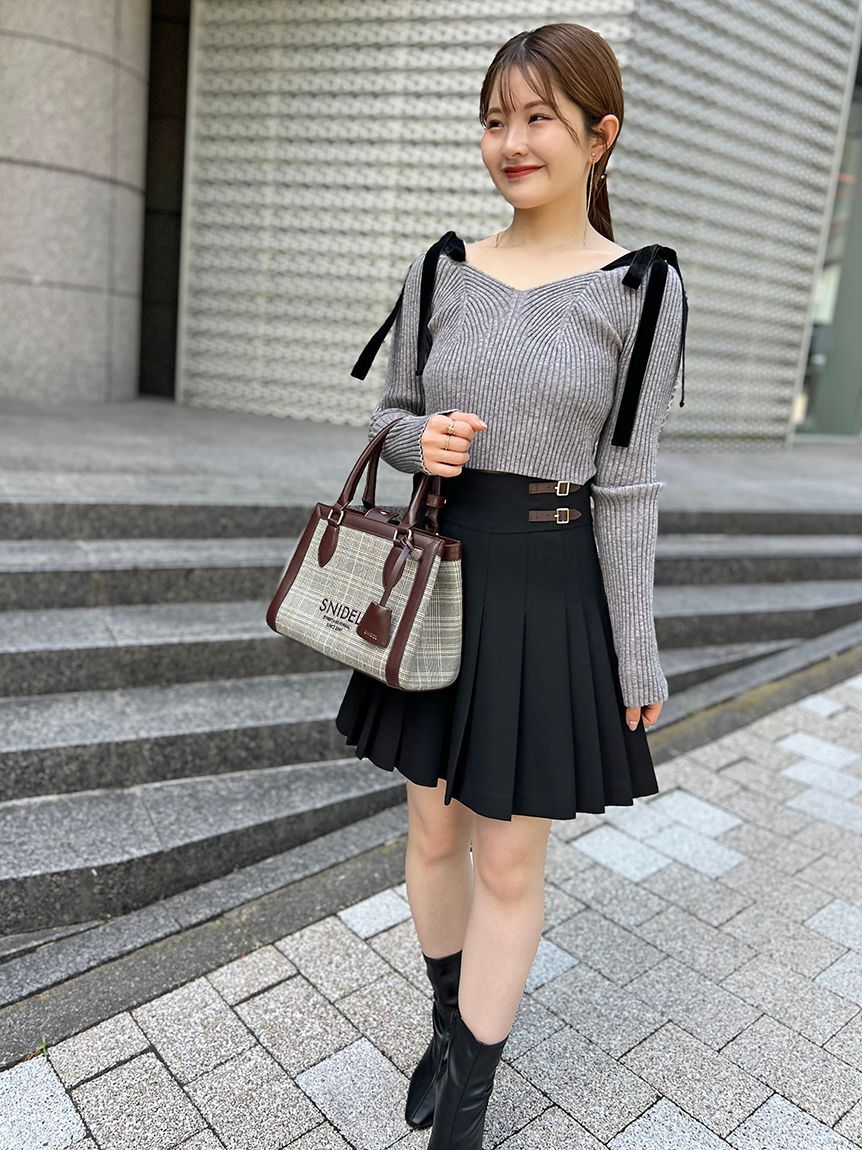 SNIDEL「ショルダーリボンオフショルニットプルオーバー」|ニット・セーター|