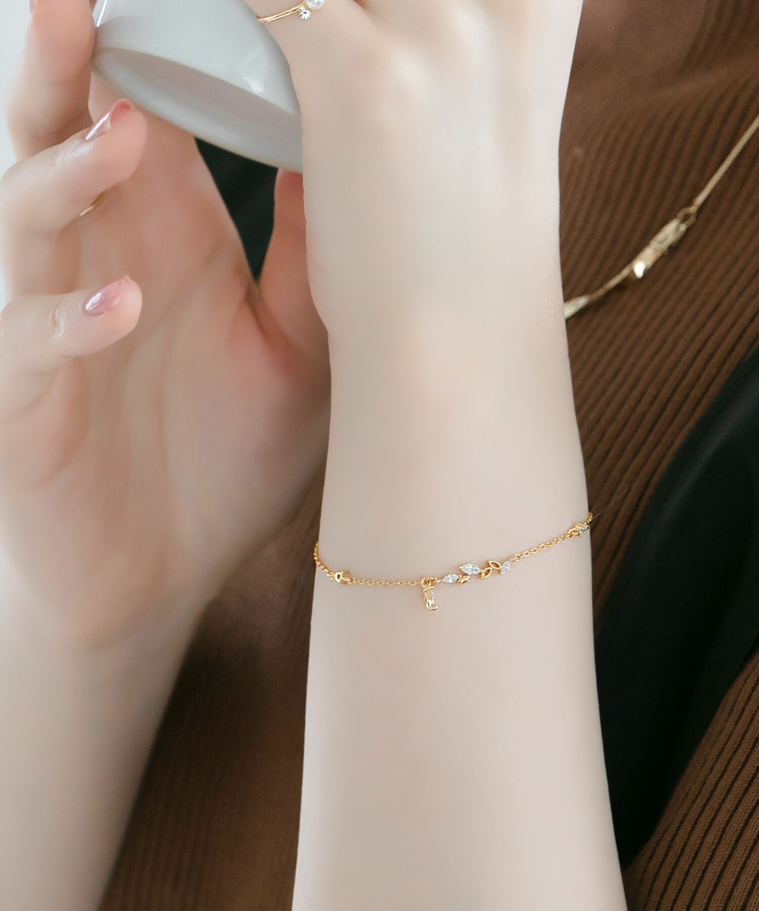 Phoebe「シャイニーティアリーフブレスレット」|ブレスレット・バングル|