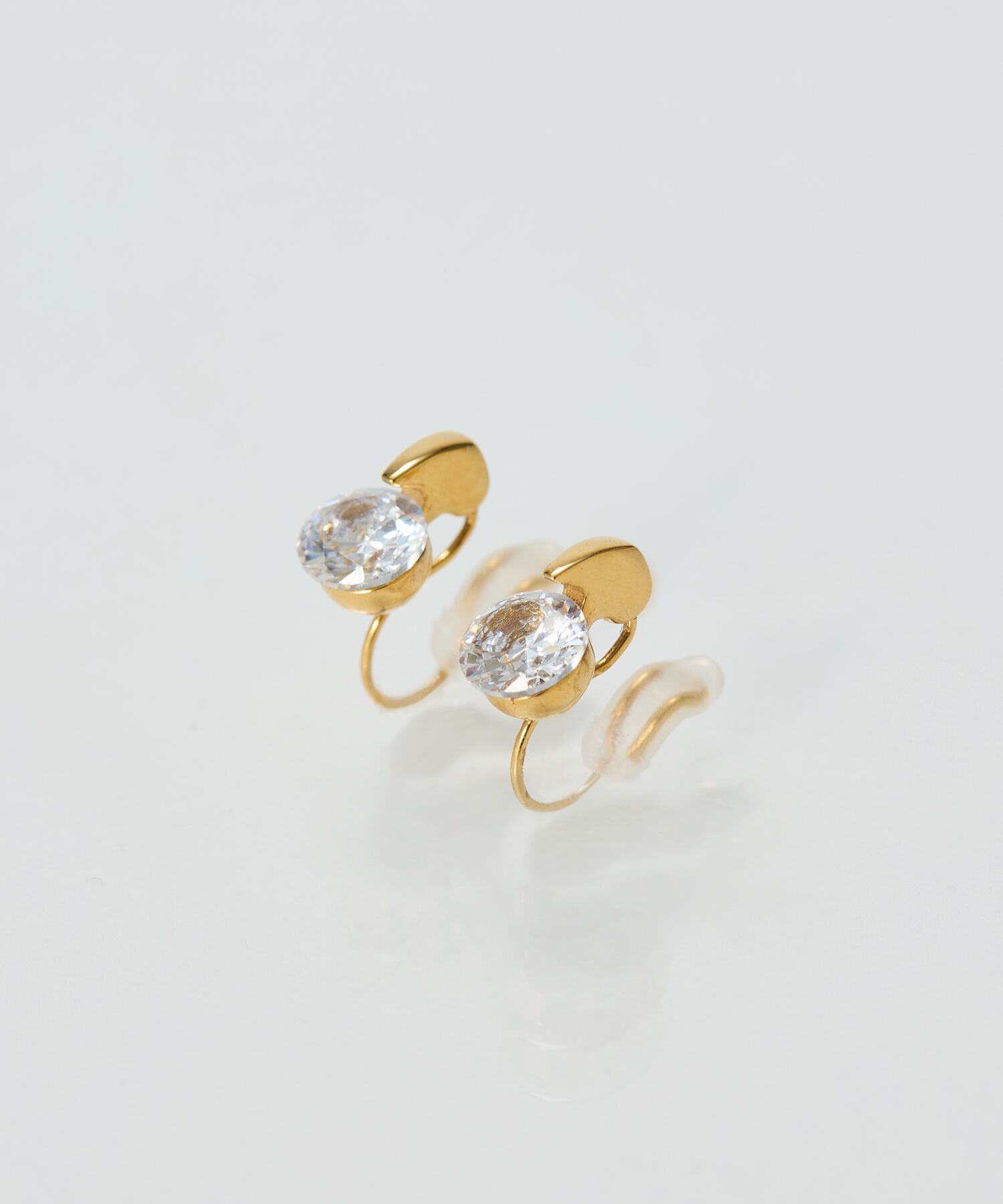 Phoebe「【痛くないシリーズ/金属アレルギー対応】スターリスビジューライトフィットイヤリング　ゴールド」|イヤリング|