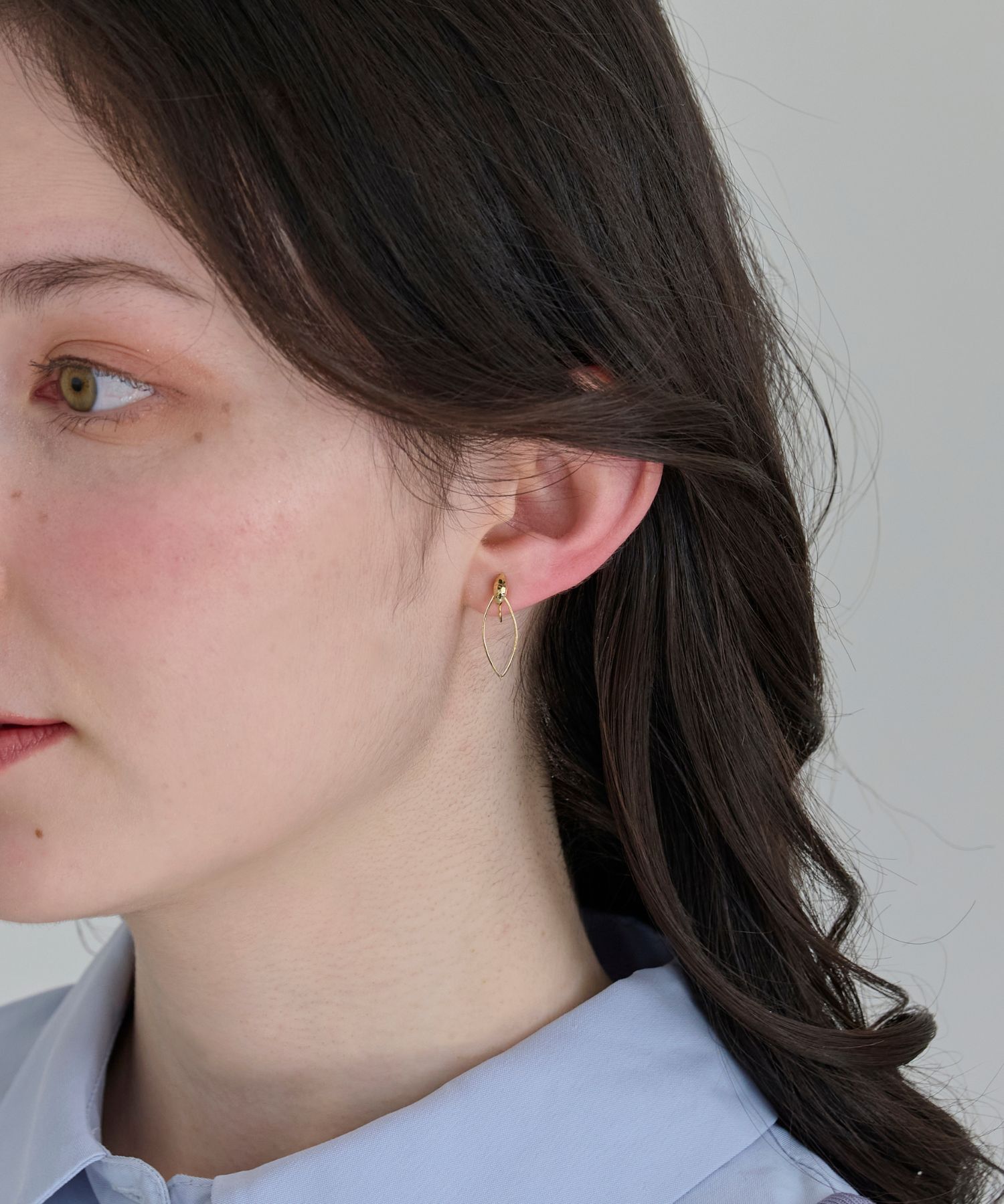 Phoebe「【痛くないシリーズ/金属アレルギー対応】マーキススウィングライトフィットイヤリング/ニッケルフリー」|イヤリング|