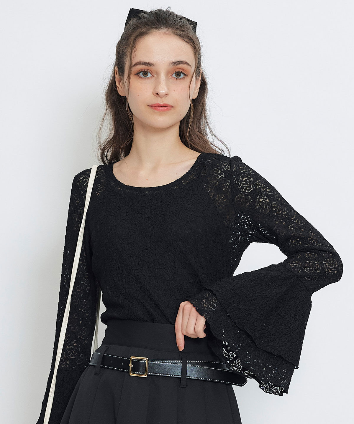 REDYAZEL「ボリュームスリーブシアーレースブラウス&times;ベーシックキャミソール」|Tシャツ・カットソー|ブラック