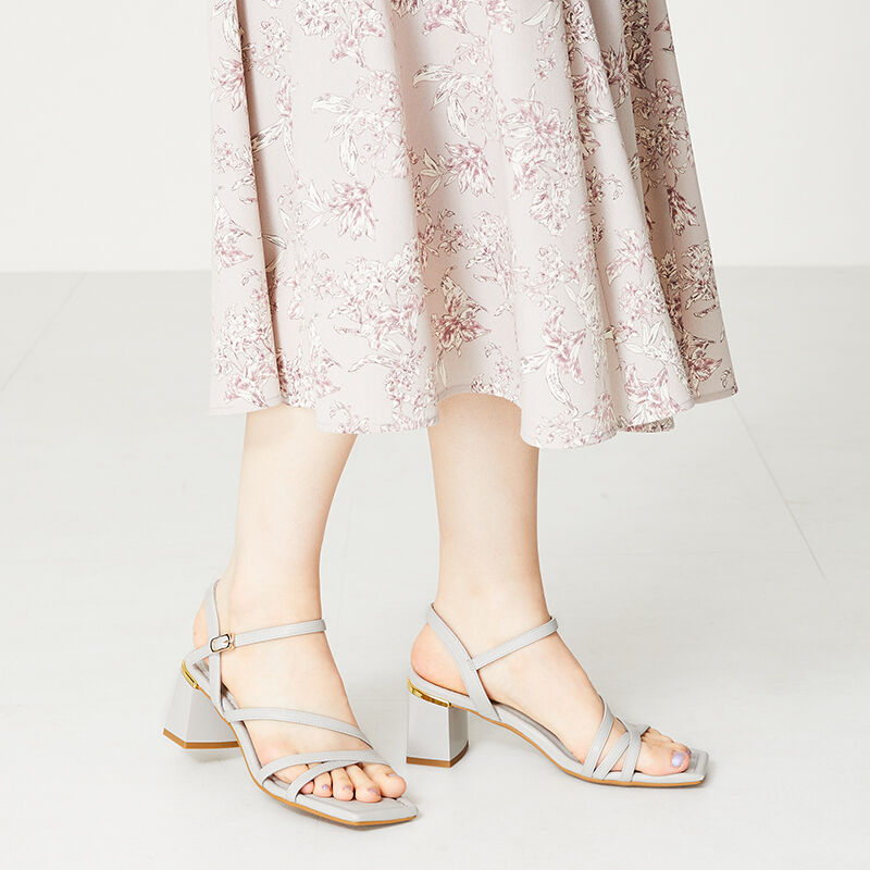 ORiental TRaffic「ナローストラップメタリックラインサンダル/41208」|サンダル|