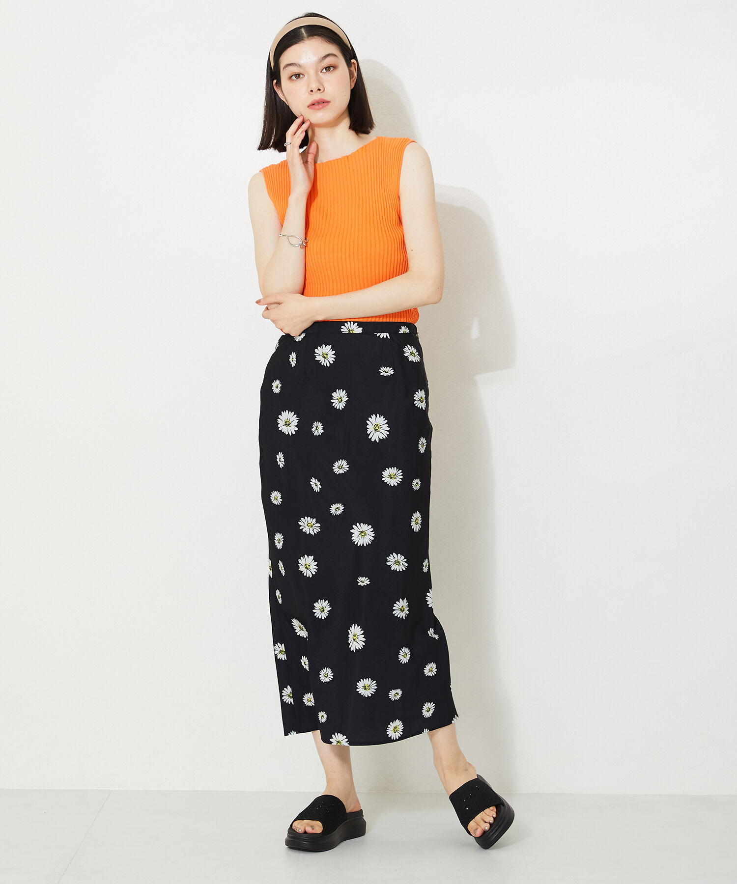 WA Oriental TRaffic「【トレンド】ラインストーンニットミュールサンダル/42204 人気 売れてる」|サンダル|