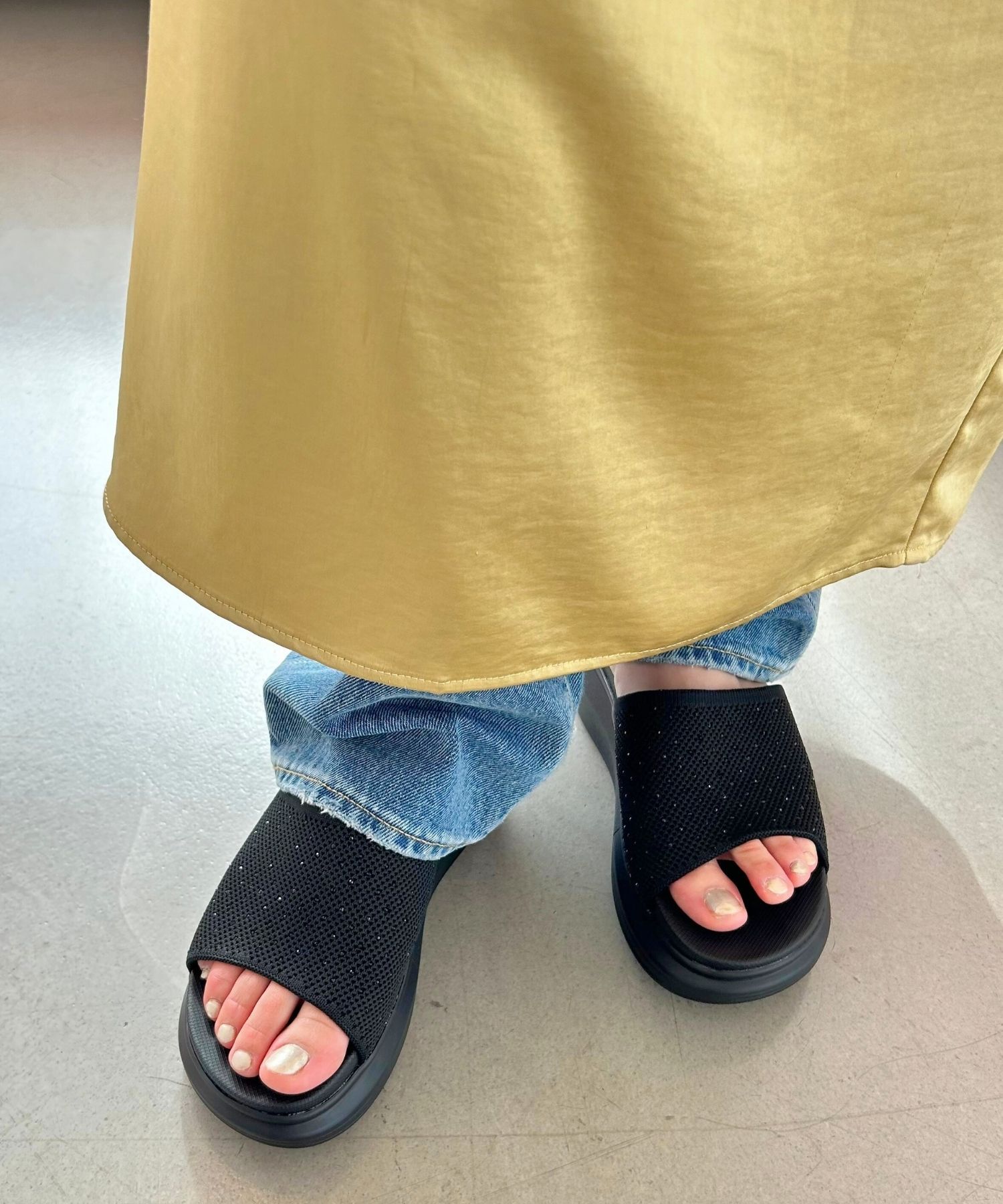 WA Oriental TRaffic「【トレンド】ラインストーンニットミュールサンダル/42204 人気 売れてる」|サンダル|