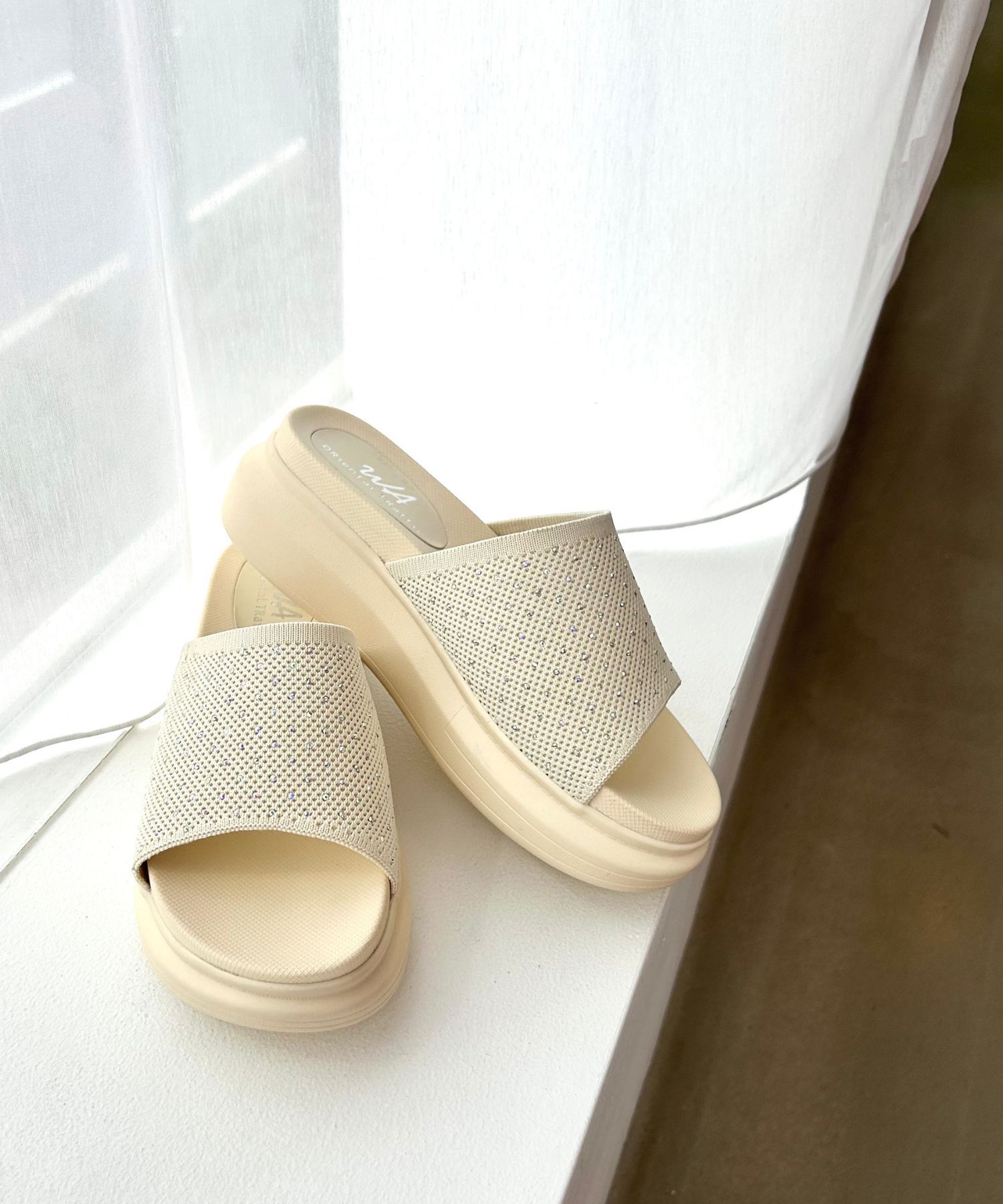 WA Oriental TRaffic「【トレンド】ラインストーンニットミュールサンダル/42204 人気 売れてる」|サンダル|