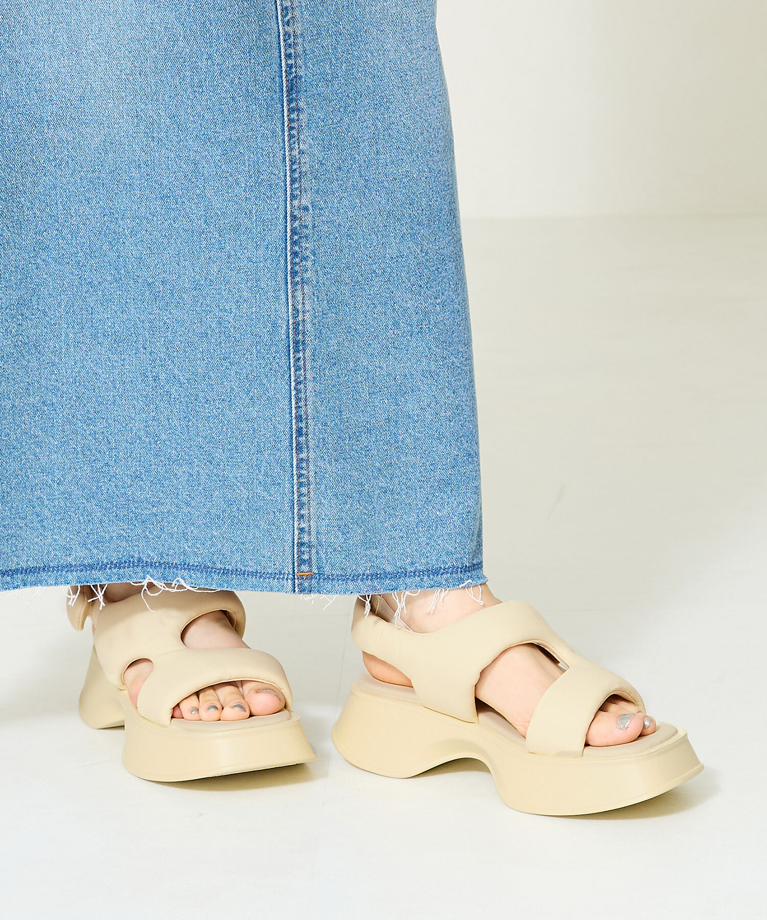 ORiental TRaffic「【定番】パデットベルトフレアソールサンダル/41235 サンダル」|サンダル|