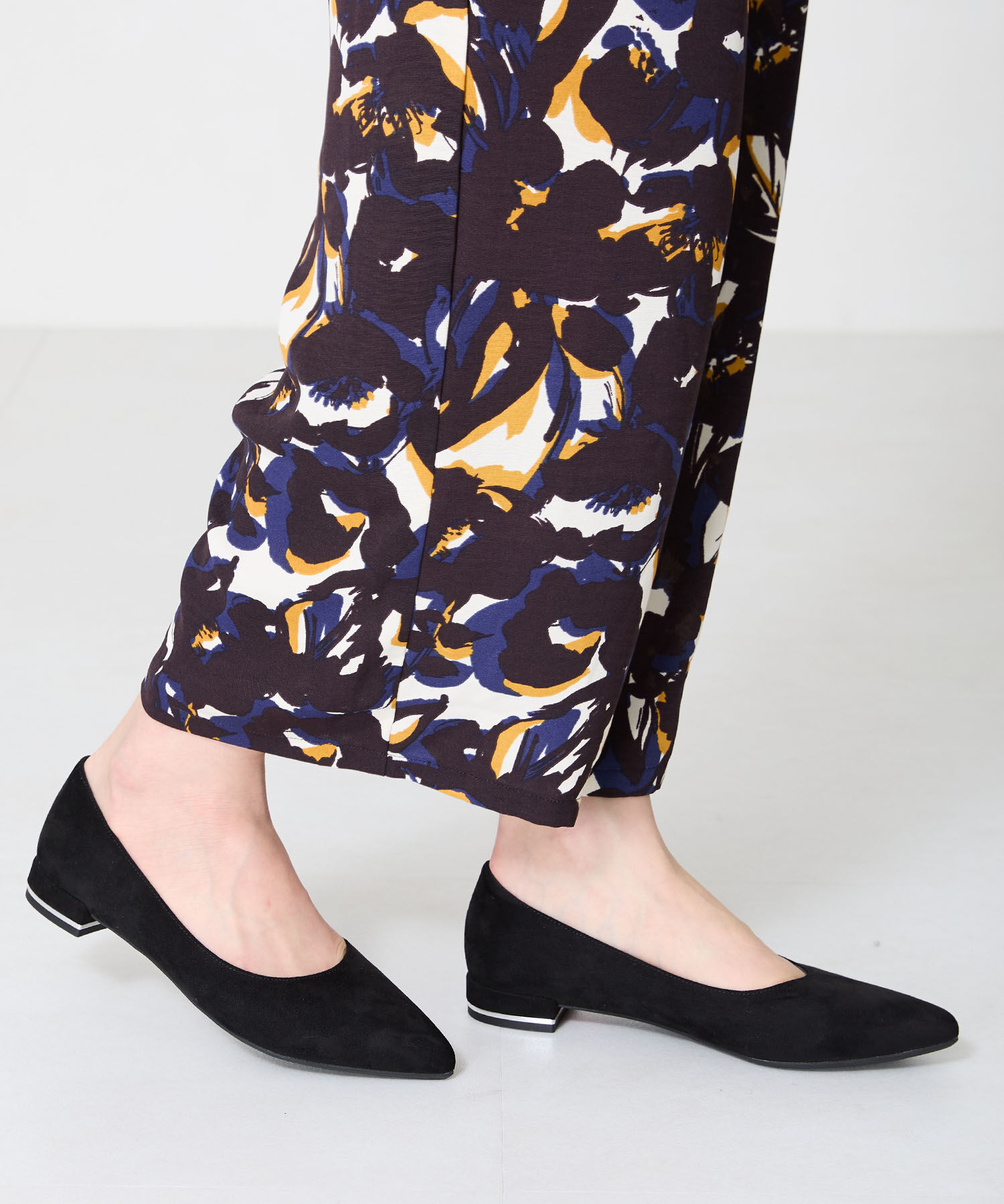 ORiental TRaffic「【跳べるパンプス/シリーズ累計１５０万足突破】メタリックライン フラット /R-3218 パンプス クッション」|パンプス|