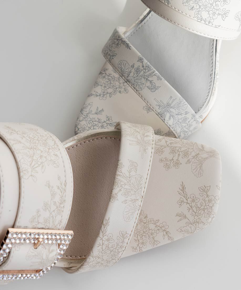  「トワルドゥジュイビジューパーツサンダル」|パンプス|